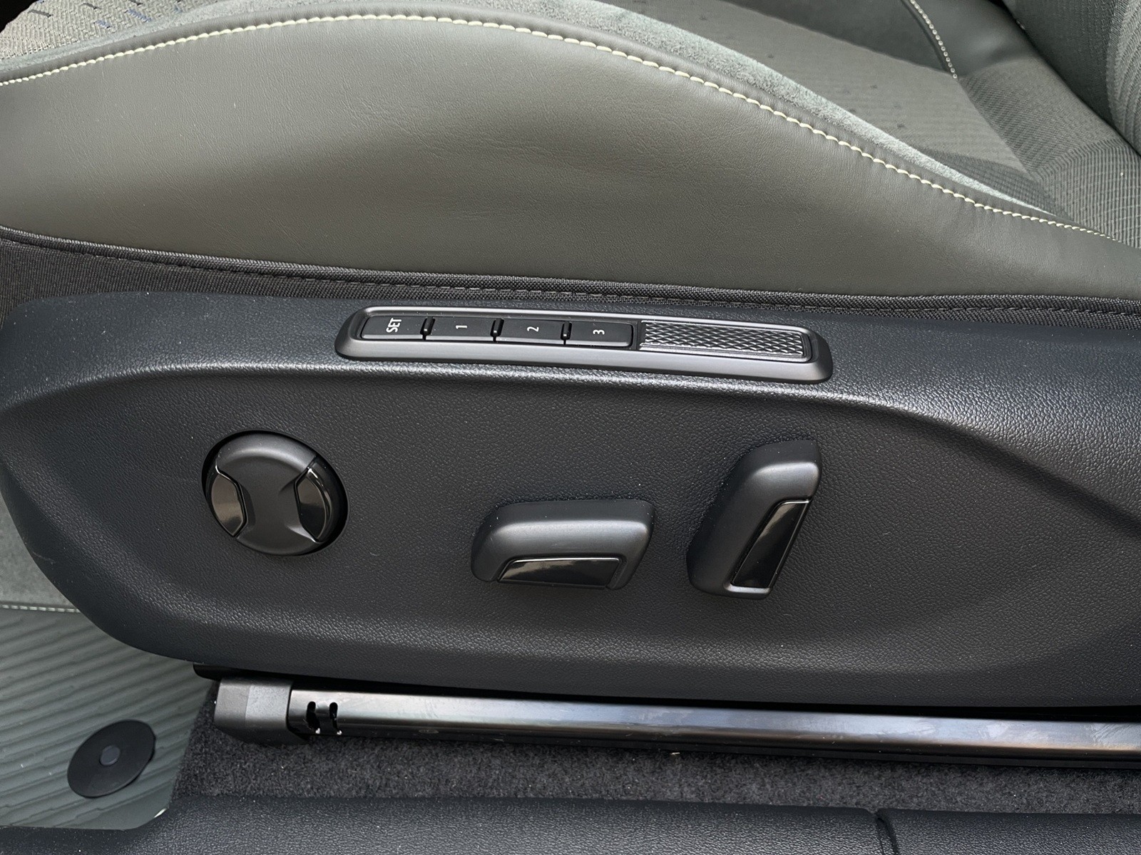 CUPRA Terramar 1.5 eTSI Prime Edition DSG-image-22