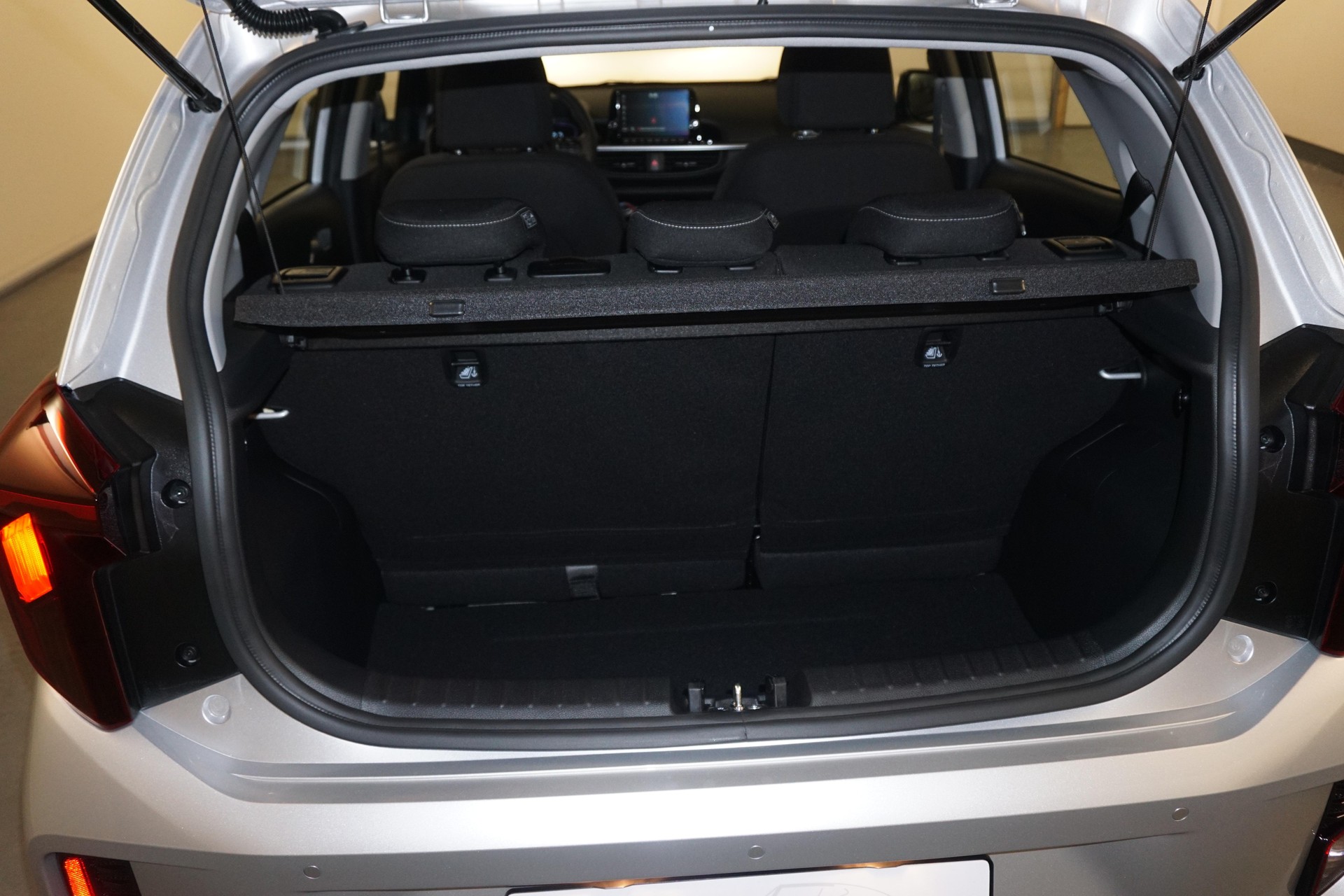 KIA Picanto 1.0 GDi First Edition-image-9