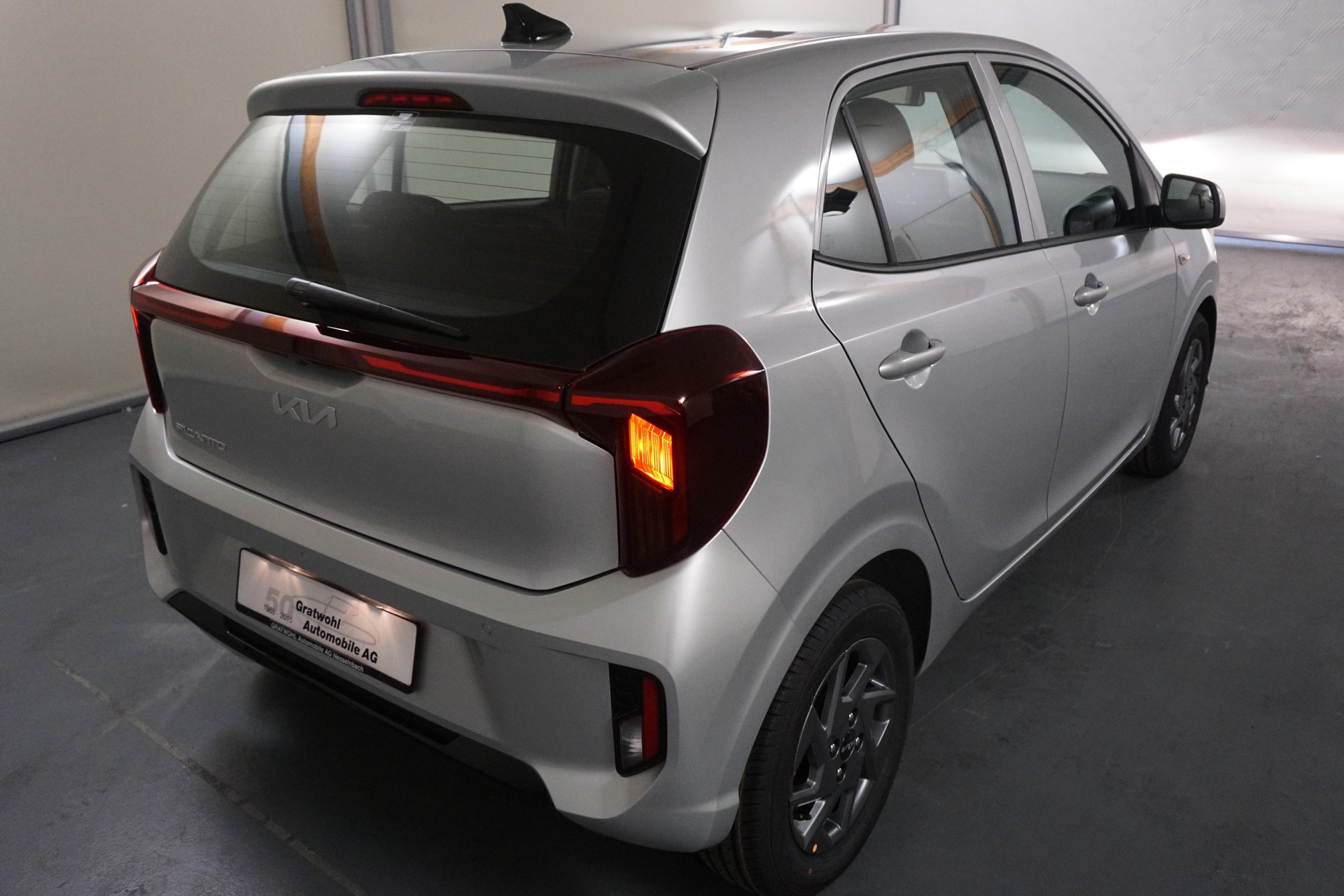KIA Picanto 1.0 GDi First Edition-image-5