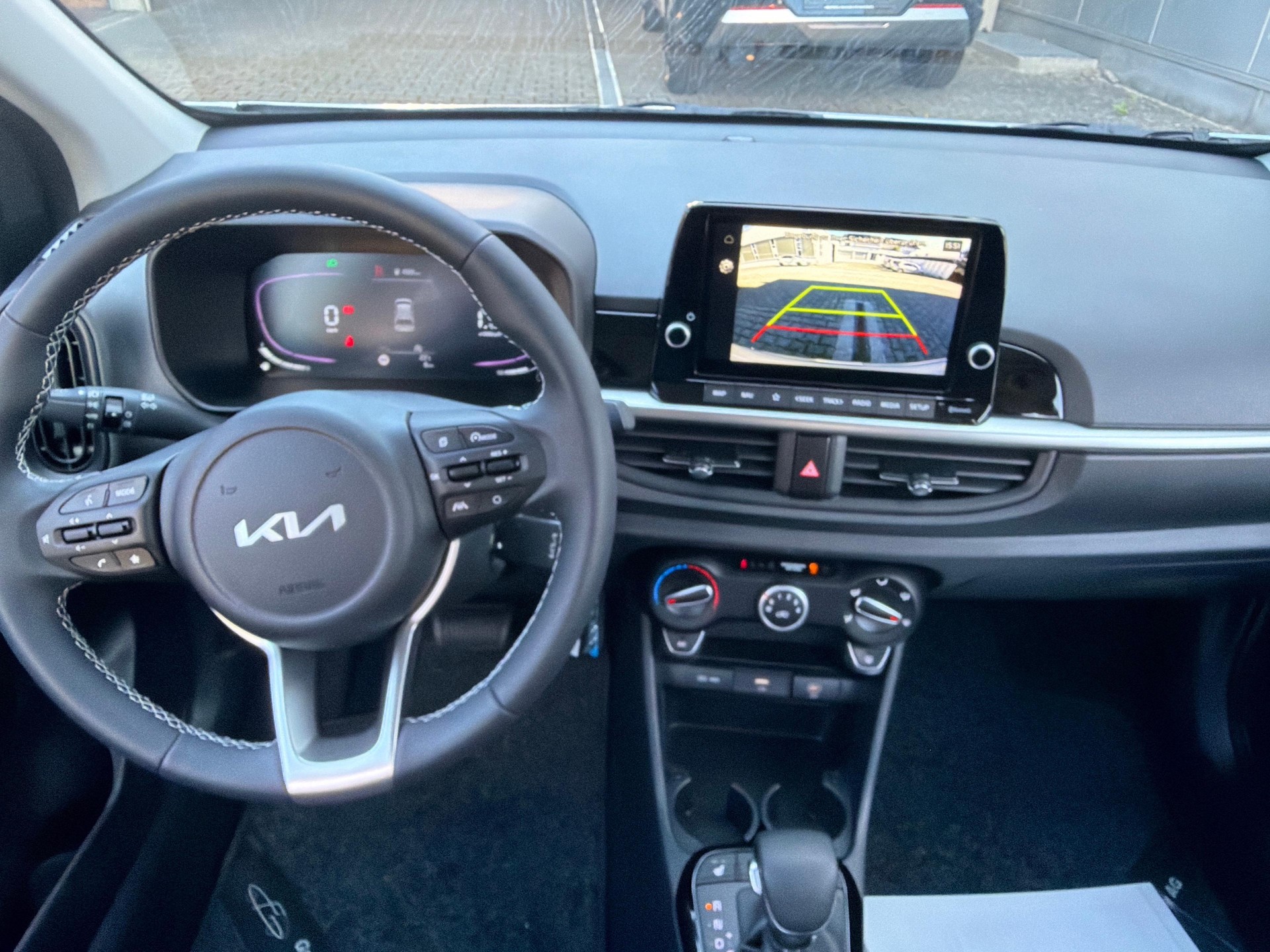 KIA Picanto 1.0 GDi First Edition-image-8