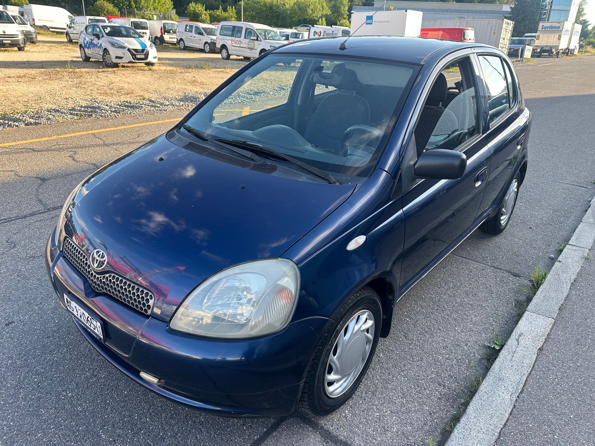 TOYOTA Yaris 1.4 D-4D Linea Sol-image-1