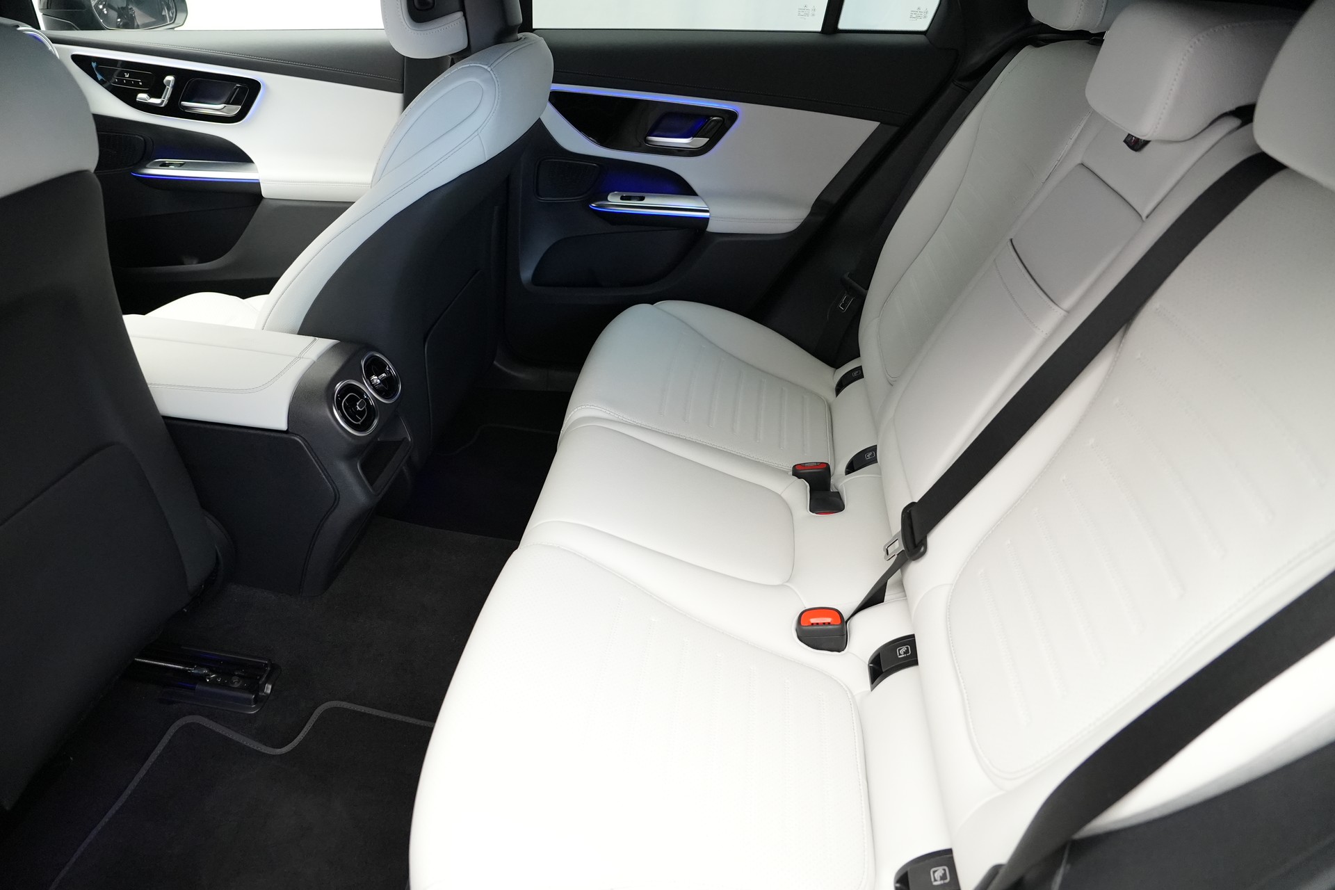 MERCEDES-BENZ GLC Coupé 200 4Matic 9G-Tronic *AHK* *Assistenzpaket* *Lenkradheizung*-image-16