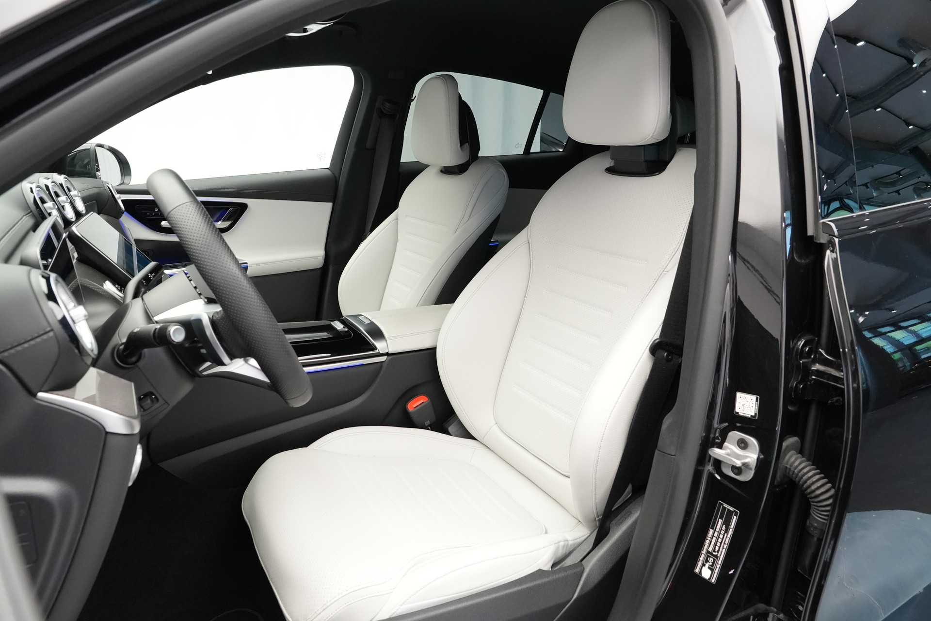 MERCEDES-BENZ GLC Coupé 200 4Matic 9G-Tronic *AHK* *Assistenzpaket* *Lenkradheizung*-image-13