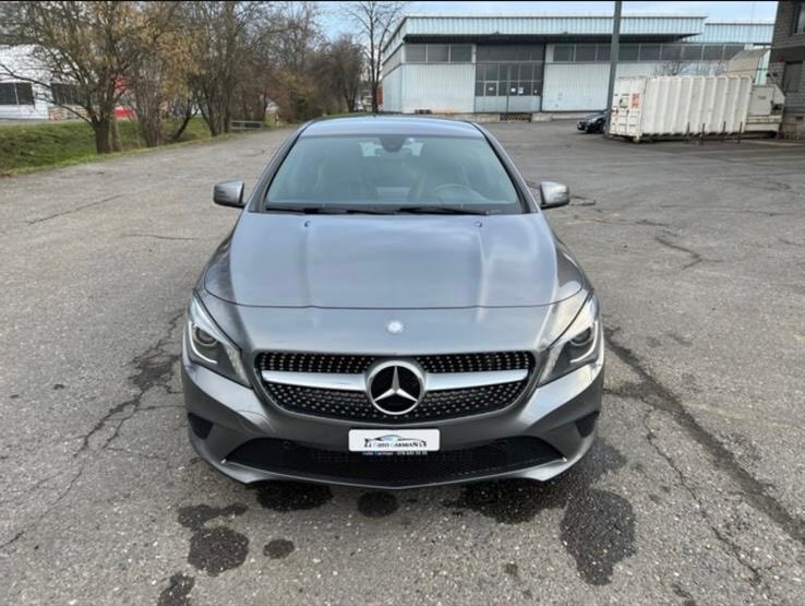 MERCEDES-BENZ CLA 180 Urban-image-0