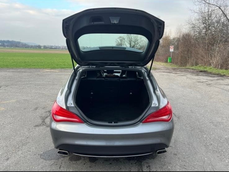 MERCEDES-BENZ CLA 180 Urban-image-5