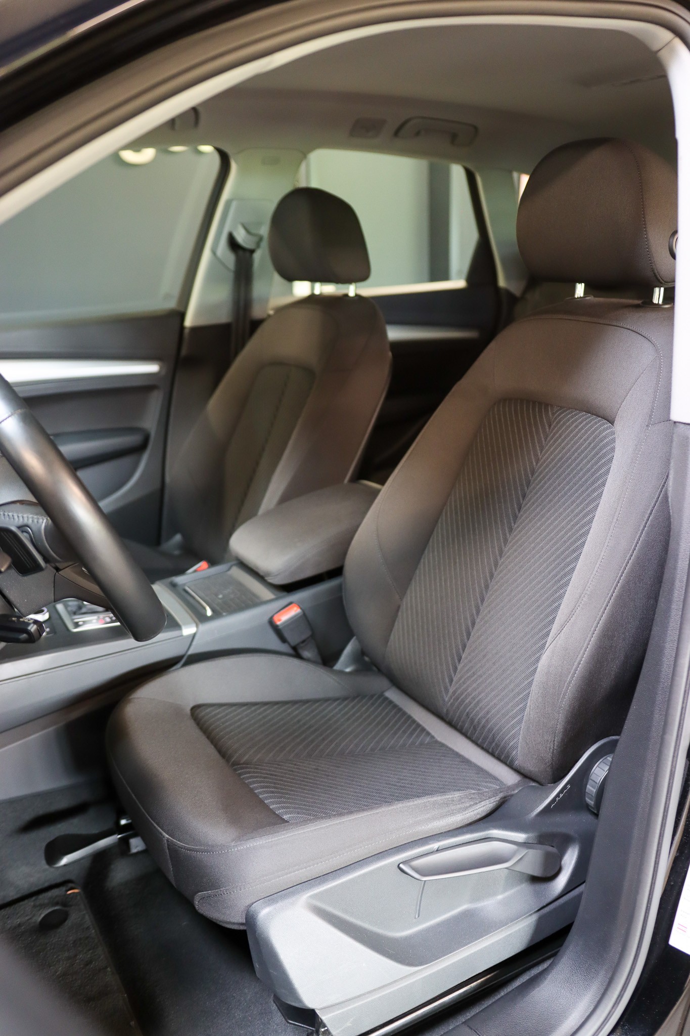 AUDI Q5 55 TFSI e quattro-image-13