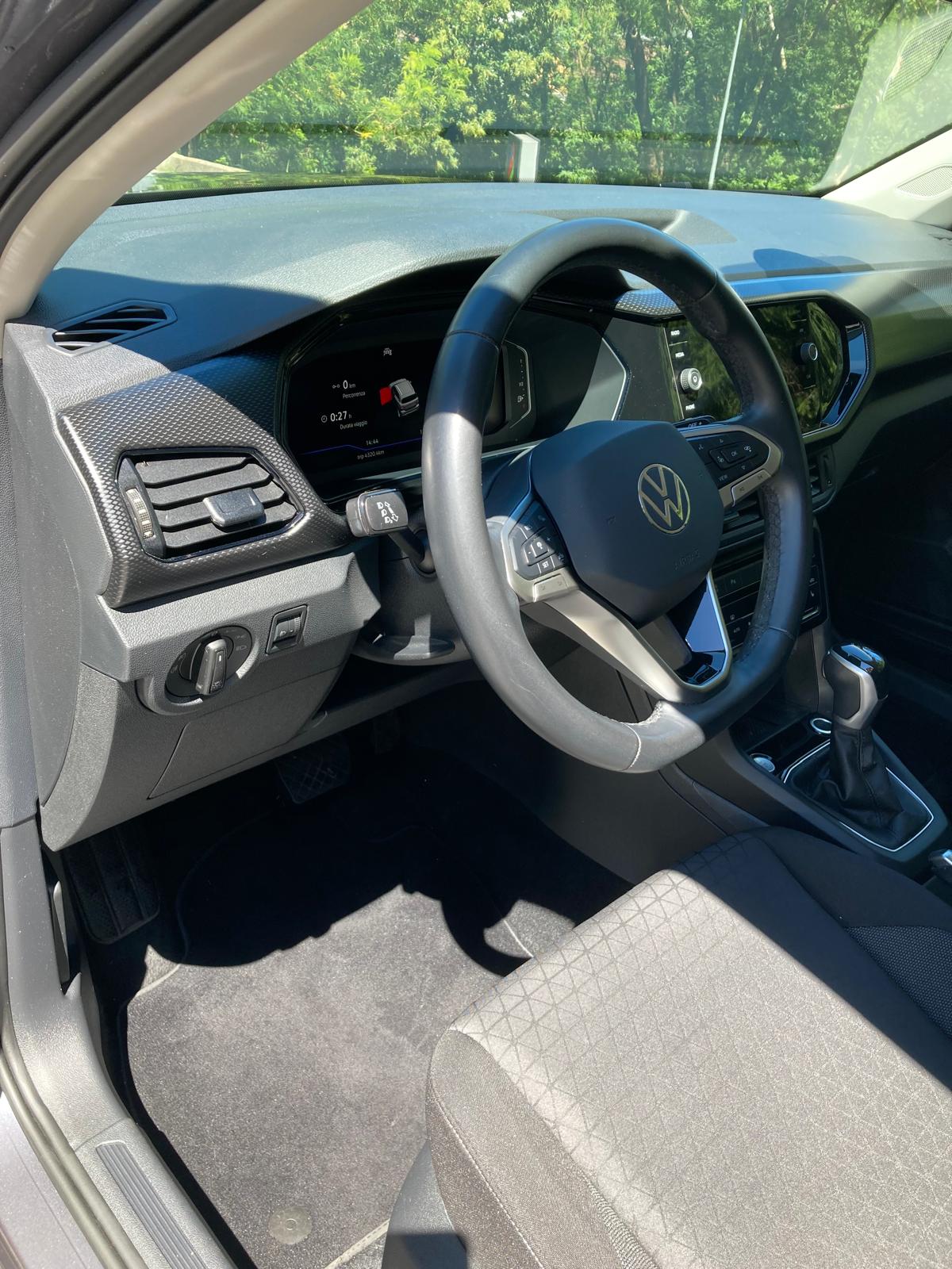 VW T-Cross 1.0 TSI Life Limited DSG-image-11