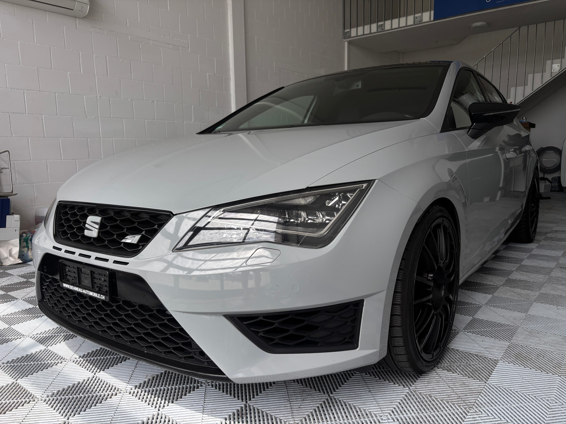 SEAT Leon 2.0 TSI Cupra 280-image-0
