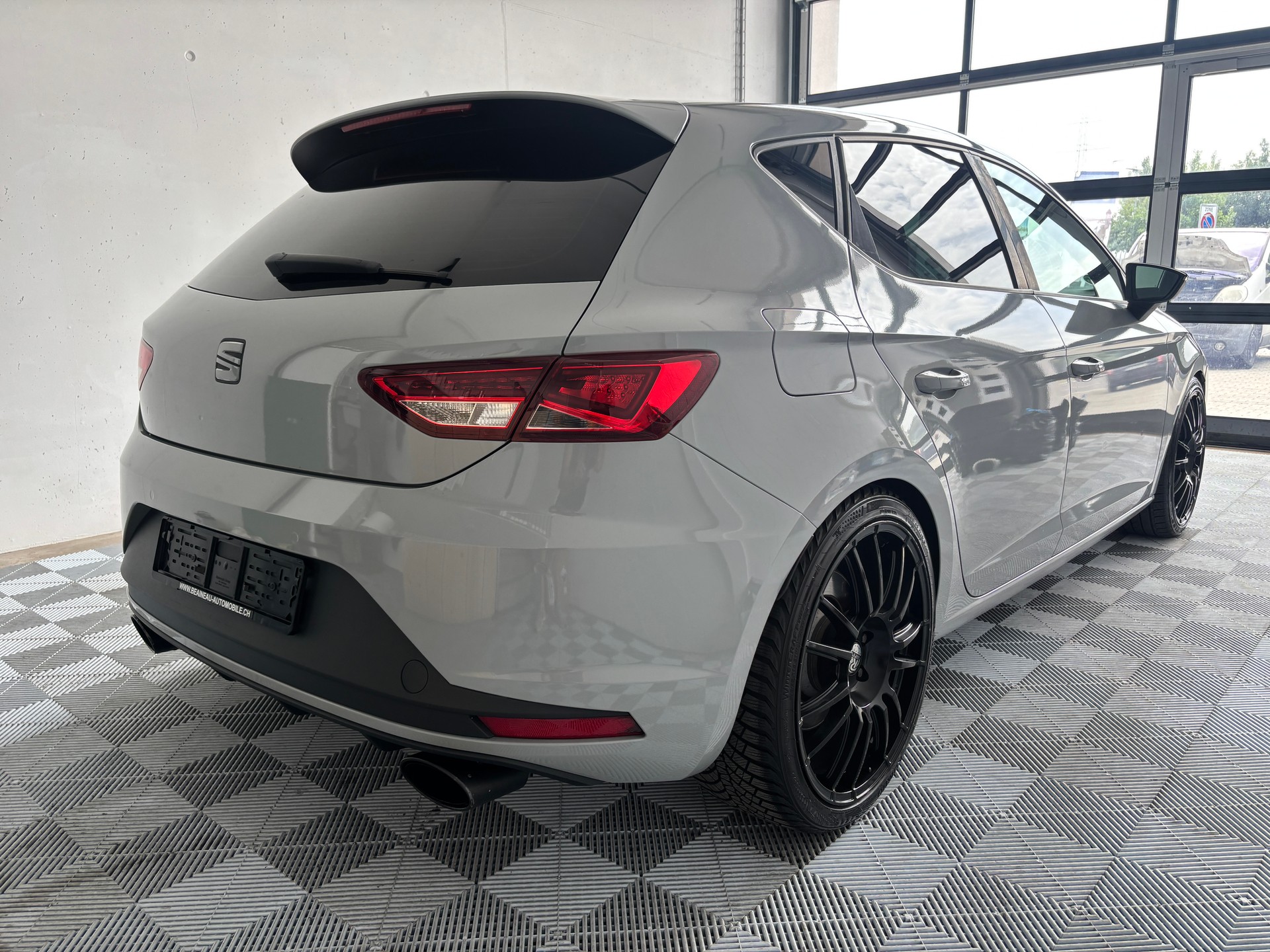 SEAT Leon 2.0 TSI Cupra 280-image-4