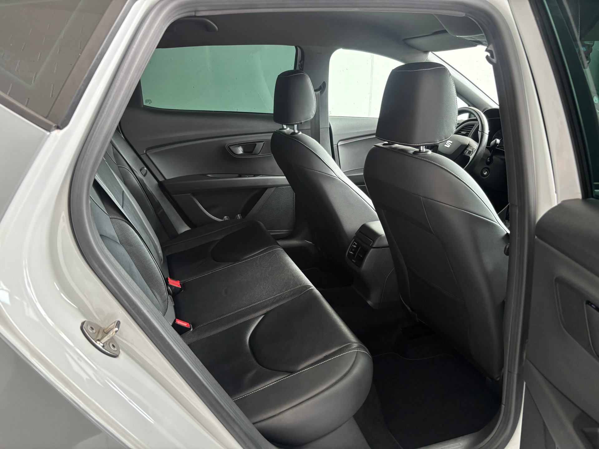 SEAT Leon 2.0 TSI Cupra 280-image-11