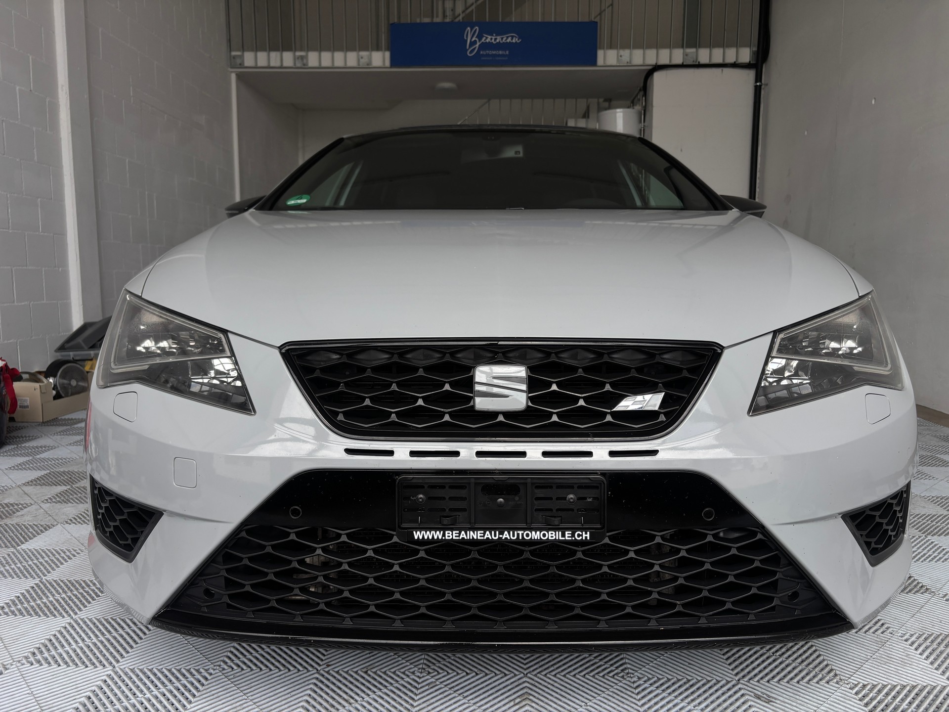 SEAT Leon 2.0 TSI Cupra 280-image-1