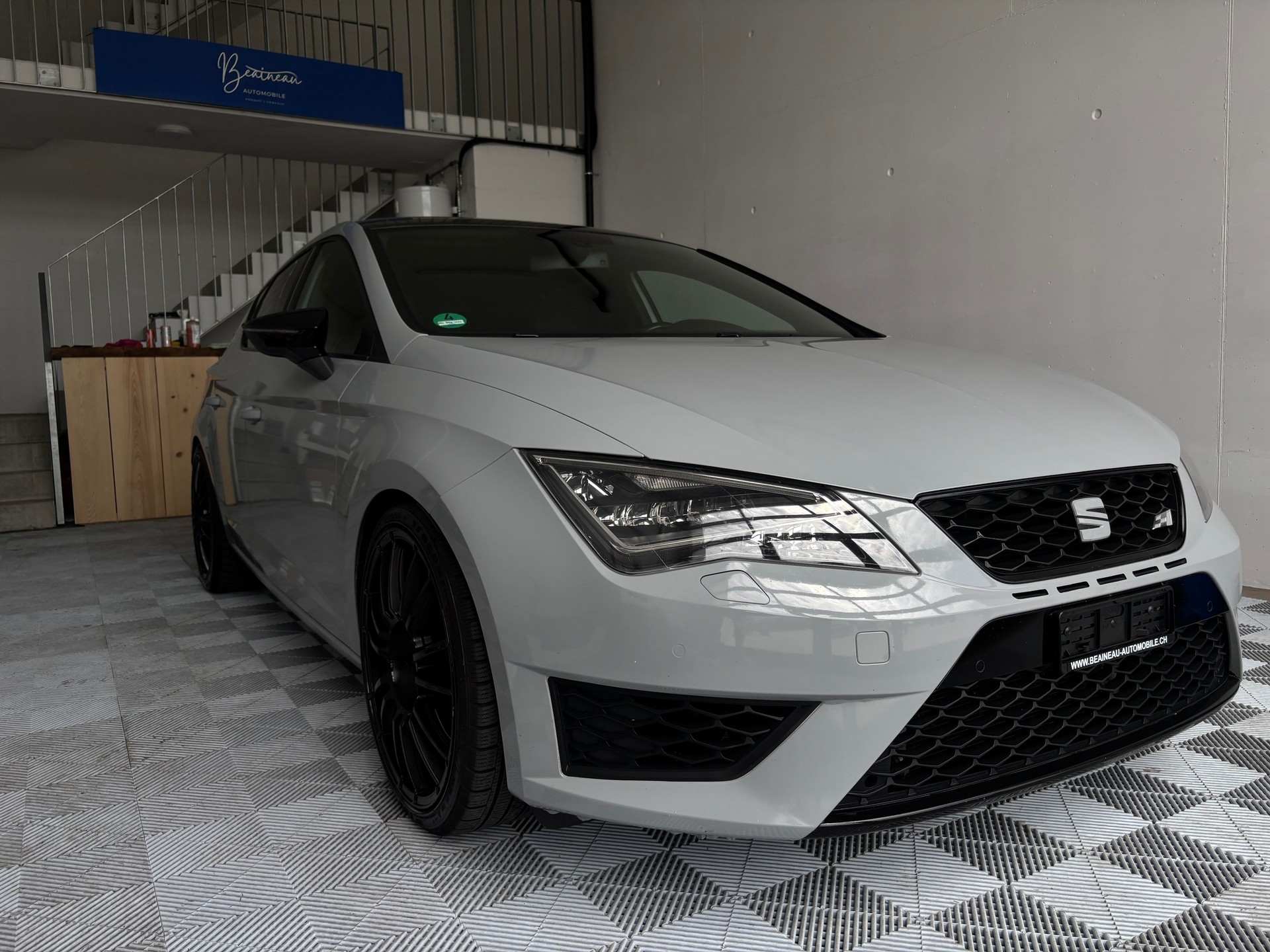 SEAT Leon 2.0 TSI Cupra 280-image-2