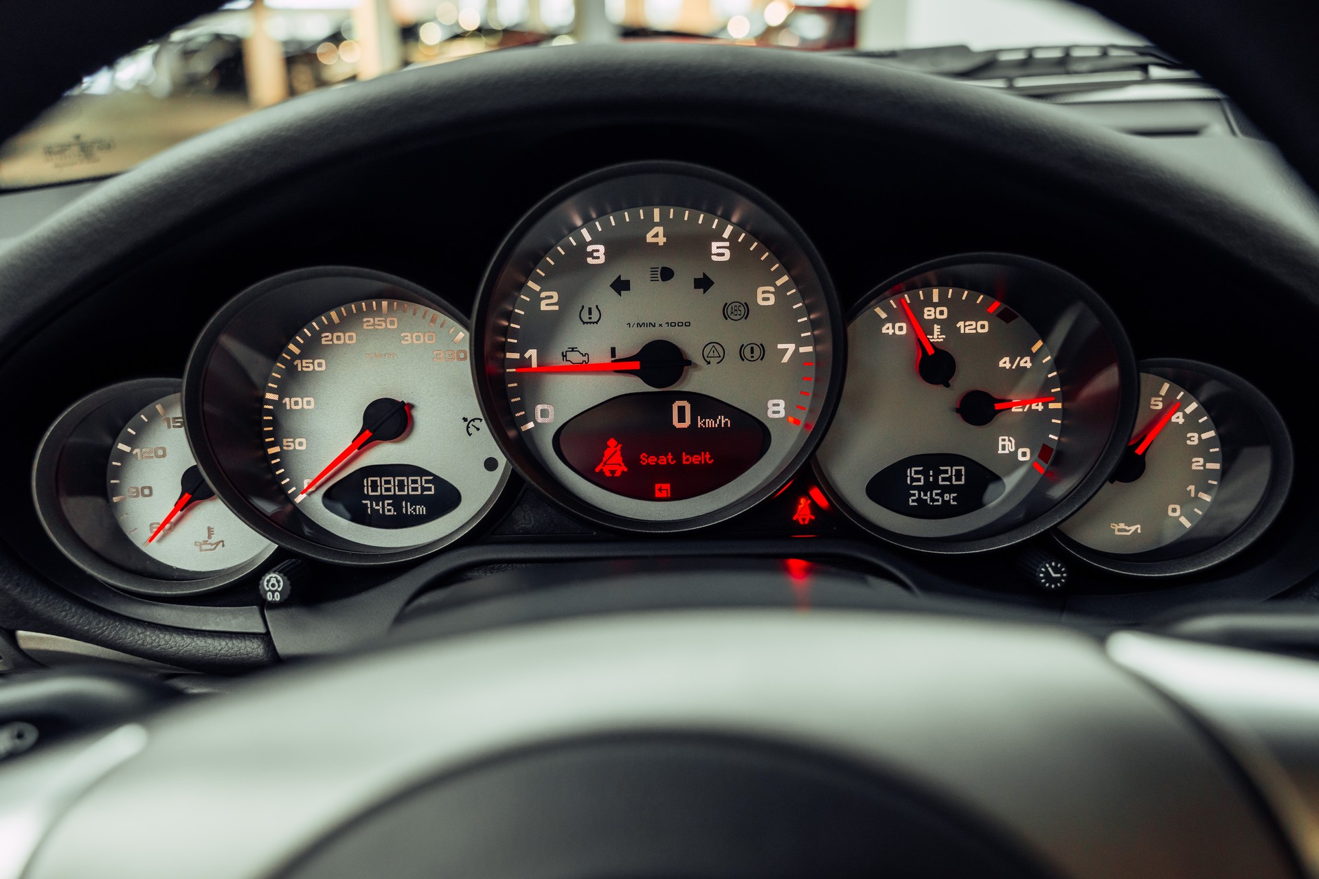 PORSCHE 911 Carrera-image-18