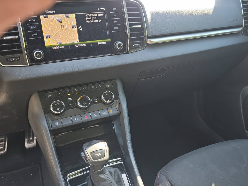 SKODA Karoq 1.5 TSI Ambition DSG-image-12