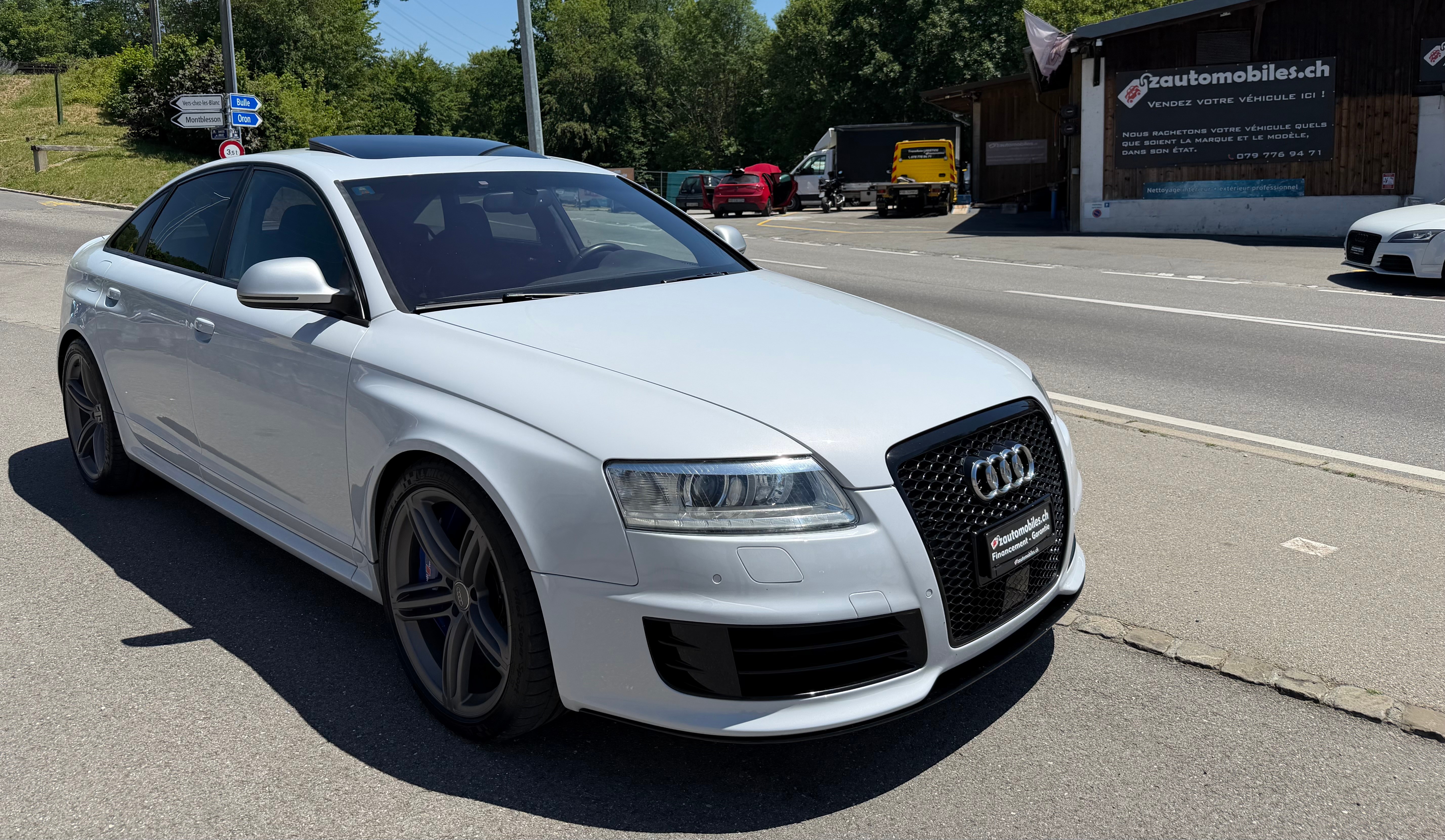Car photo