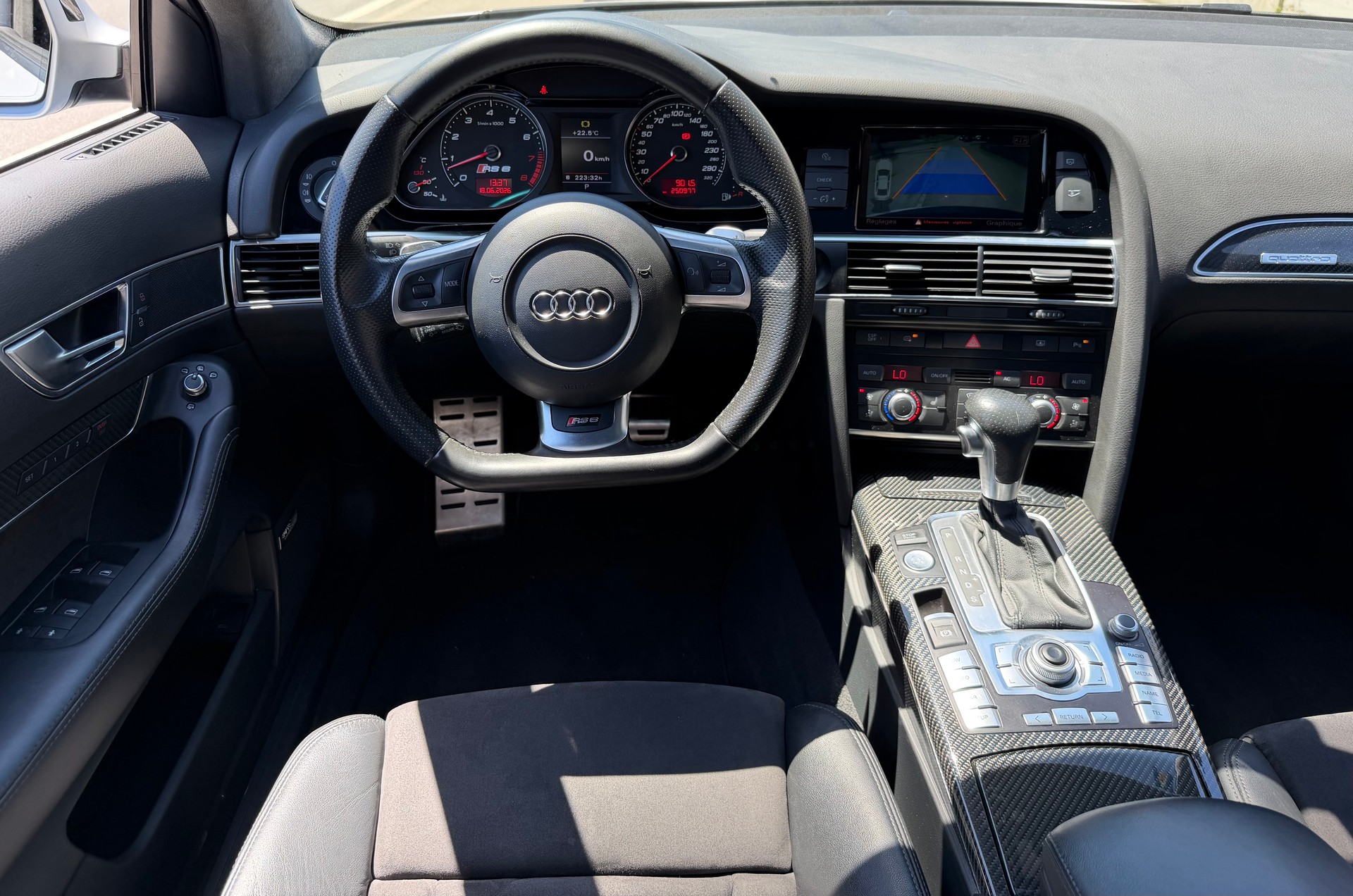 AUDI RS6 Limousine 5.0 TFSI V10 quattro tiptronic-image-9