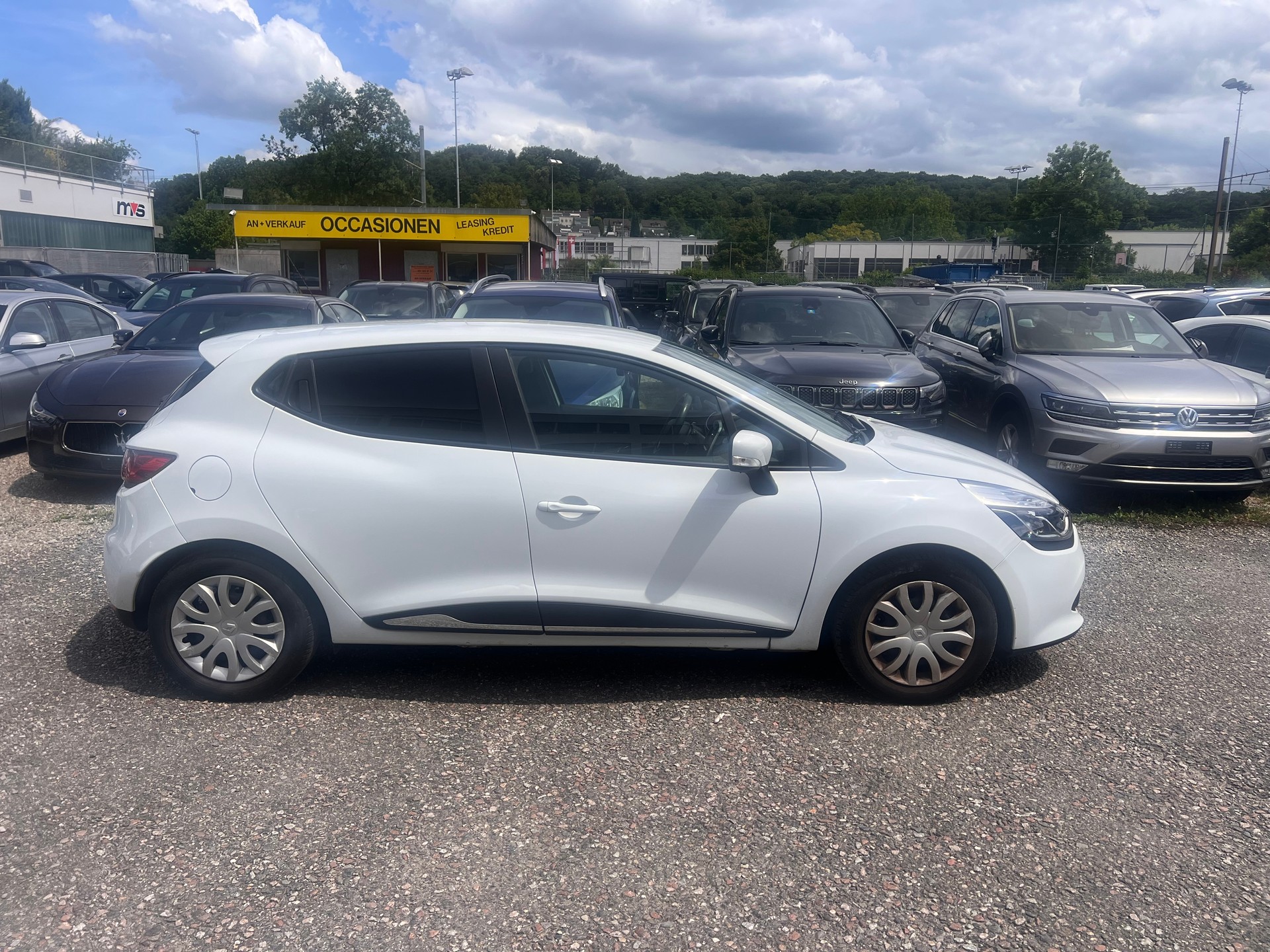 RENAULT Clio 1.5 dCi Expression-image-6