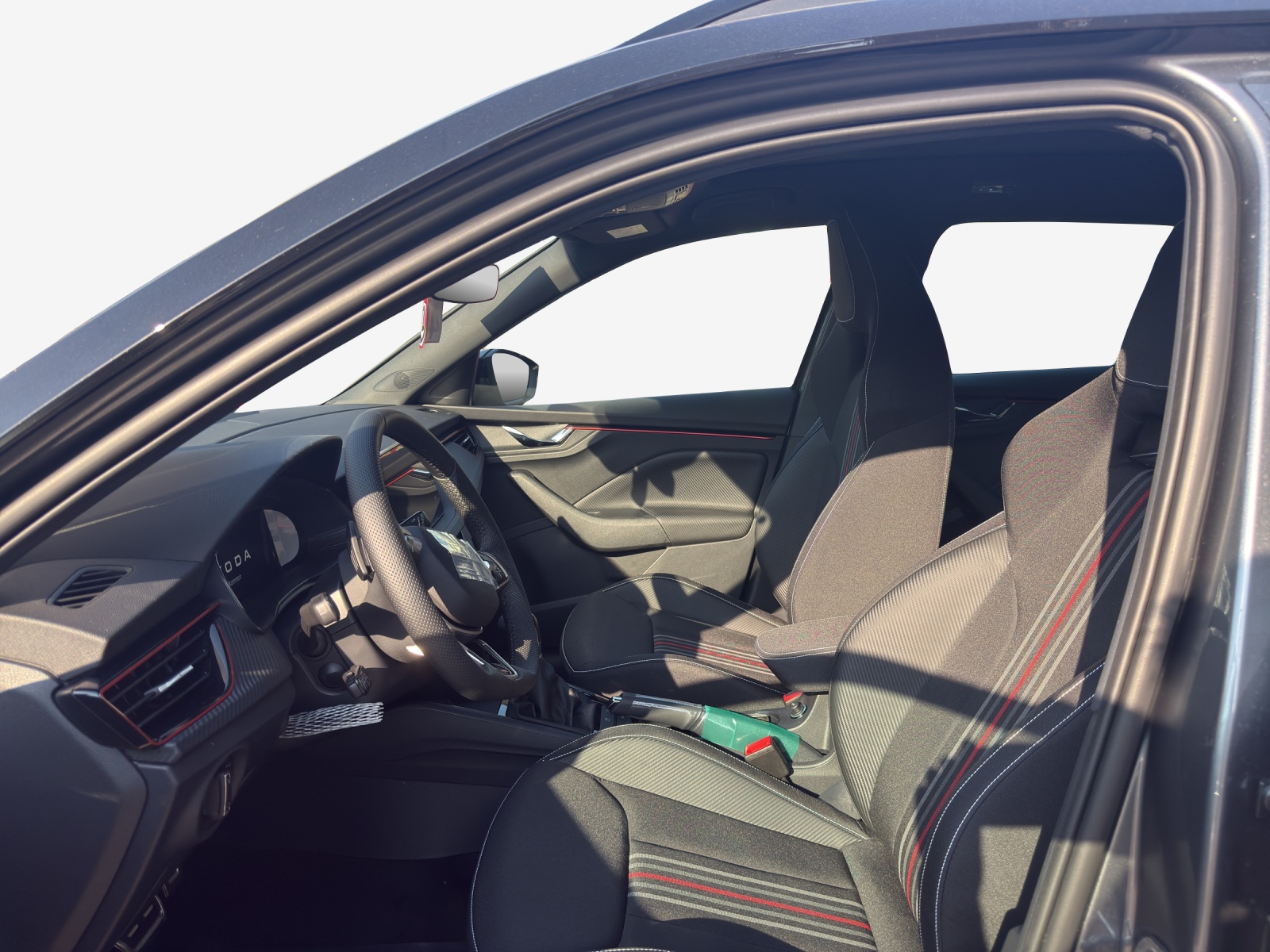 SKODA Kamiq 1.0 TSI Monte Carlo DSG-image-7