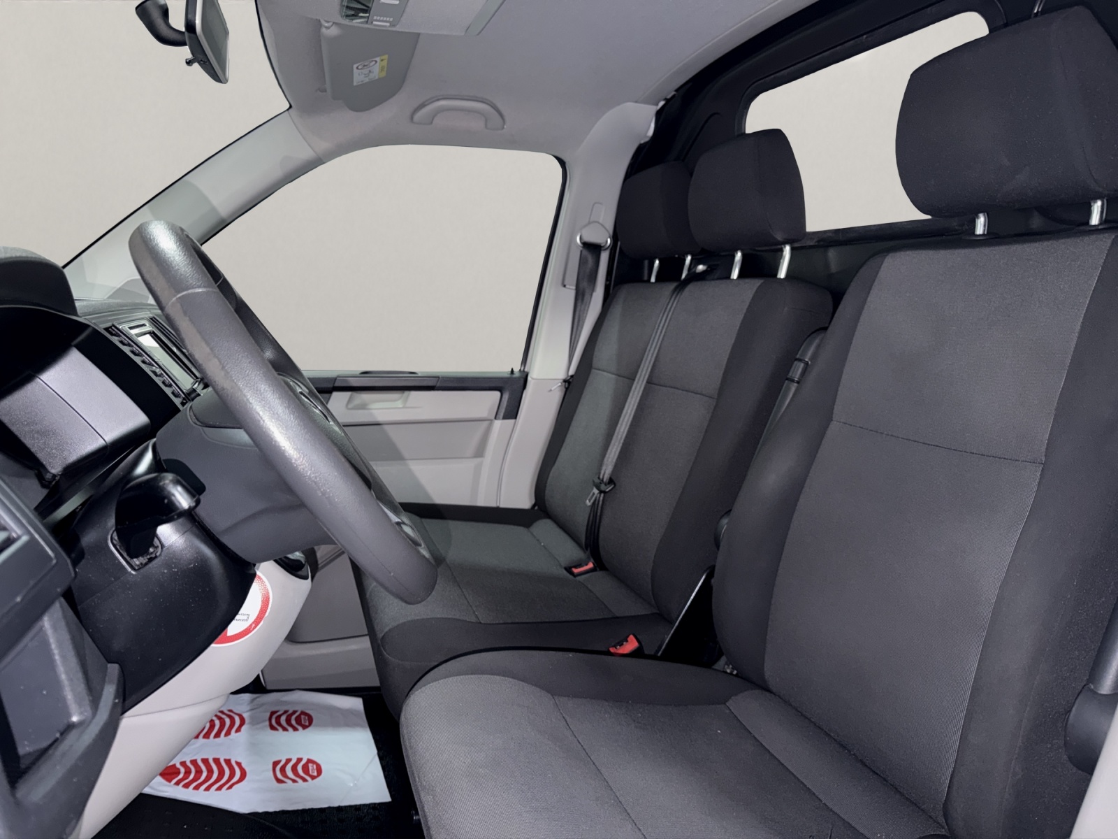 VW T6 2.0 TDI 4Motion Lang Version ( Mit AHK / Sortimo Regale )-image-9
