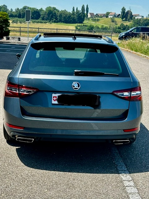 SKODA 2.0 TSI 280 SportLine+ 4x4 DSG-image-1