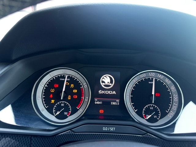 SKODA 2.0 TSI 280 SportLine+ 4x4 DSG-image-5
