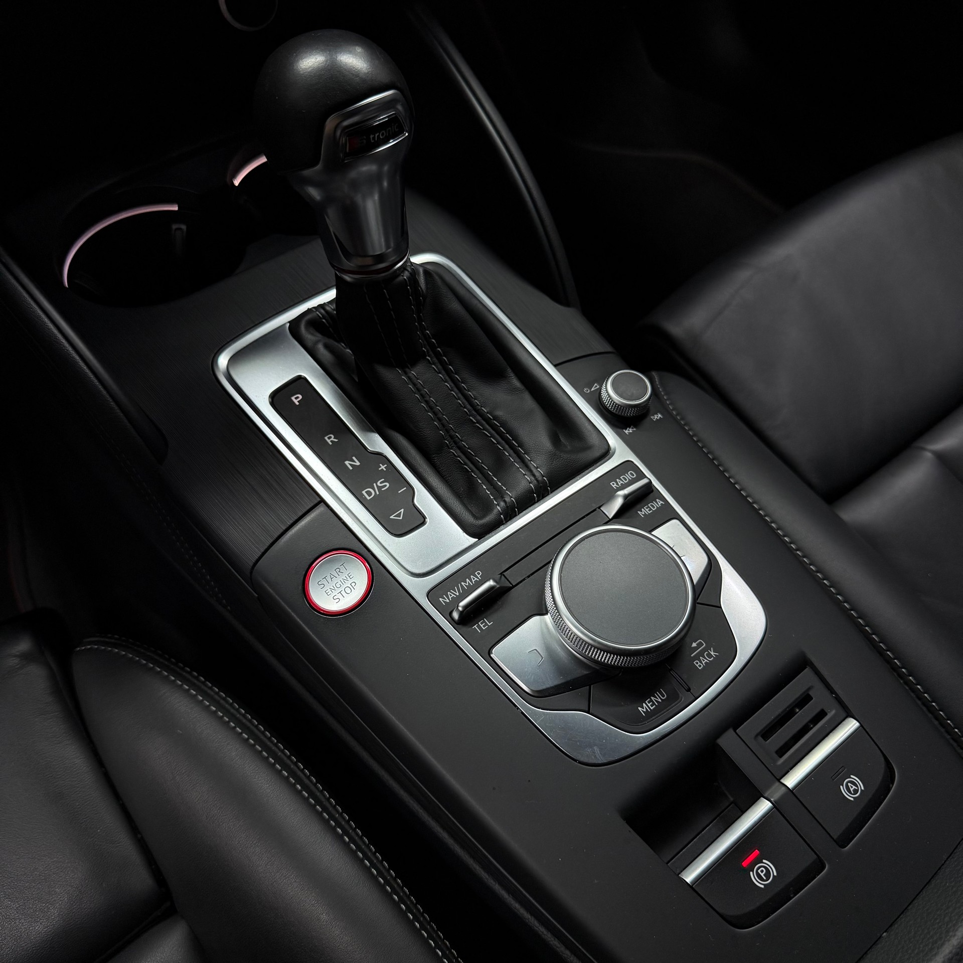 AUDI S3 Sportback 2.0 TFSI quattro S-tronic-image-12