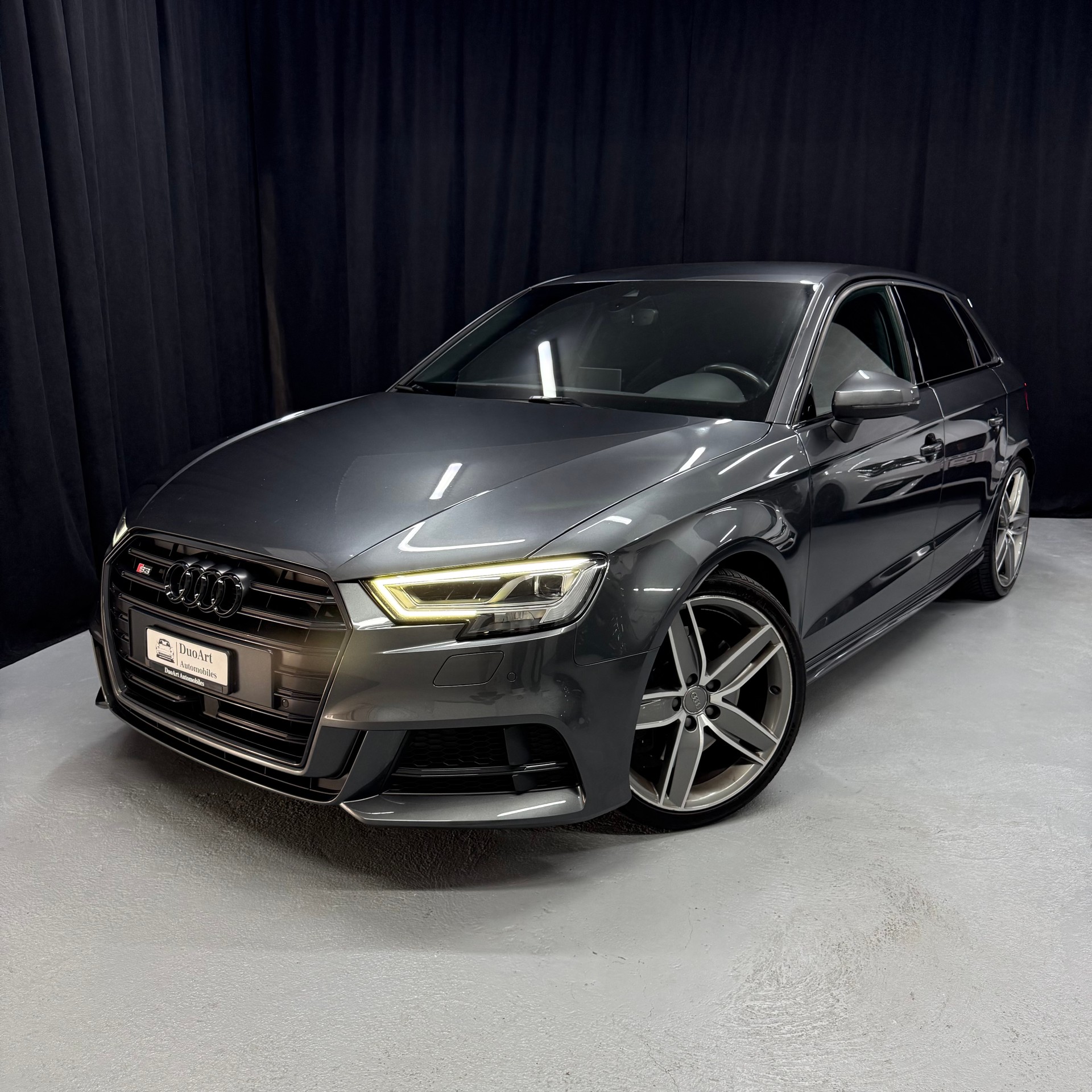 AUDI S3 Sportback 2.0 TFSI quattro S-tronic-image-1
