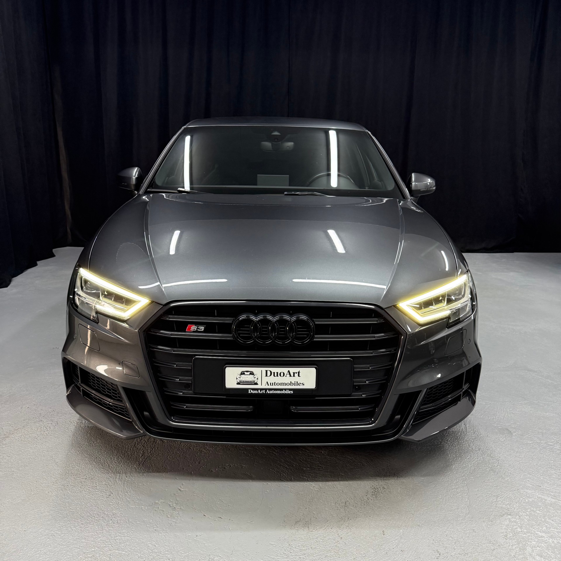 AUDI S3 Sportback 2.0 TFSI quattro S-tronic-image-2