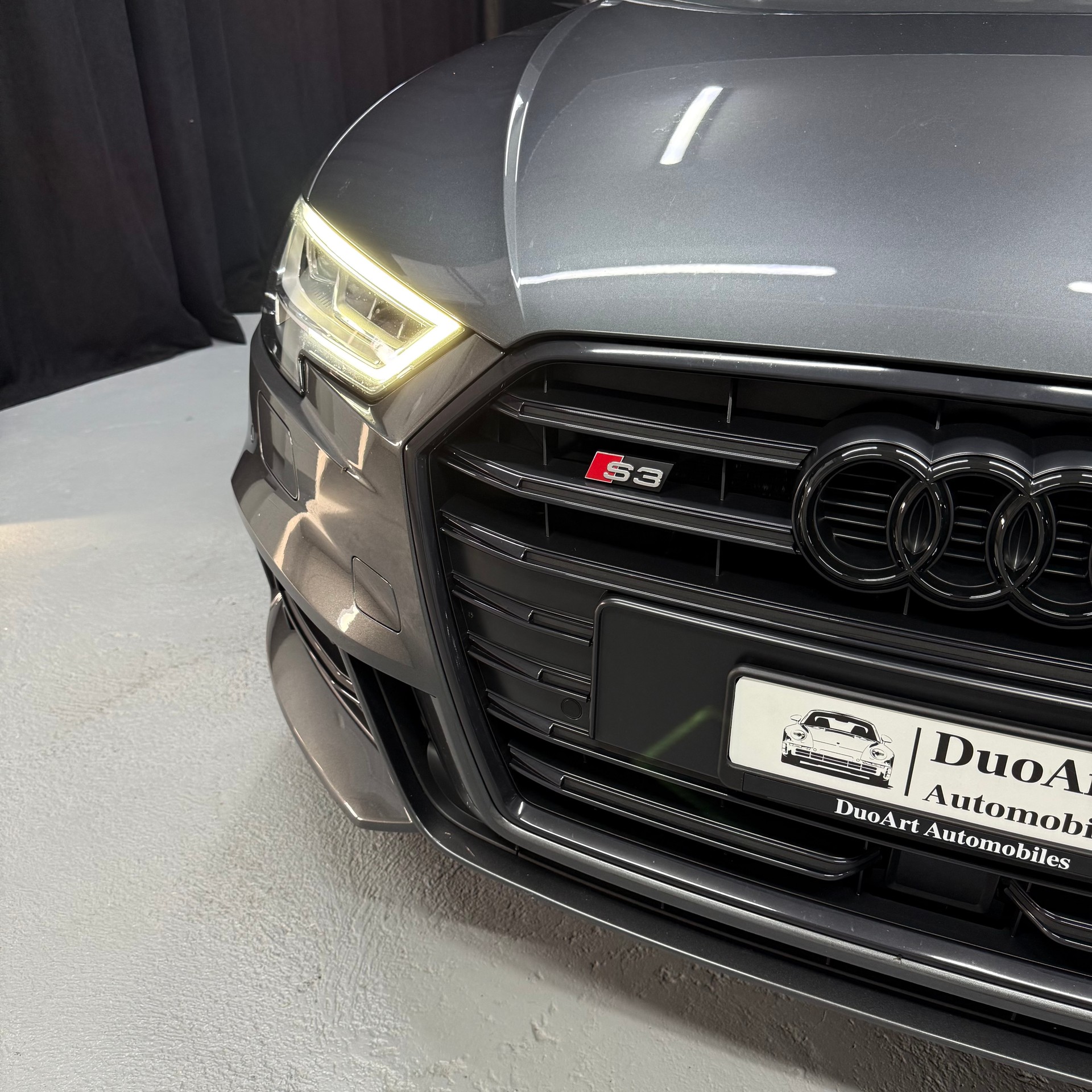 AUDI S3 Sportback 2.0 TFSI quattro S-tronic-image-3