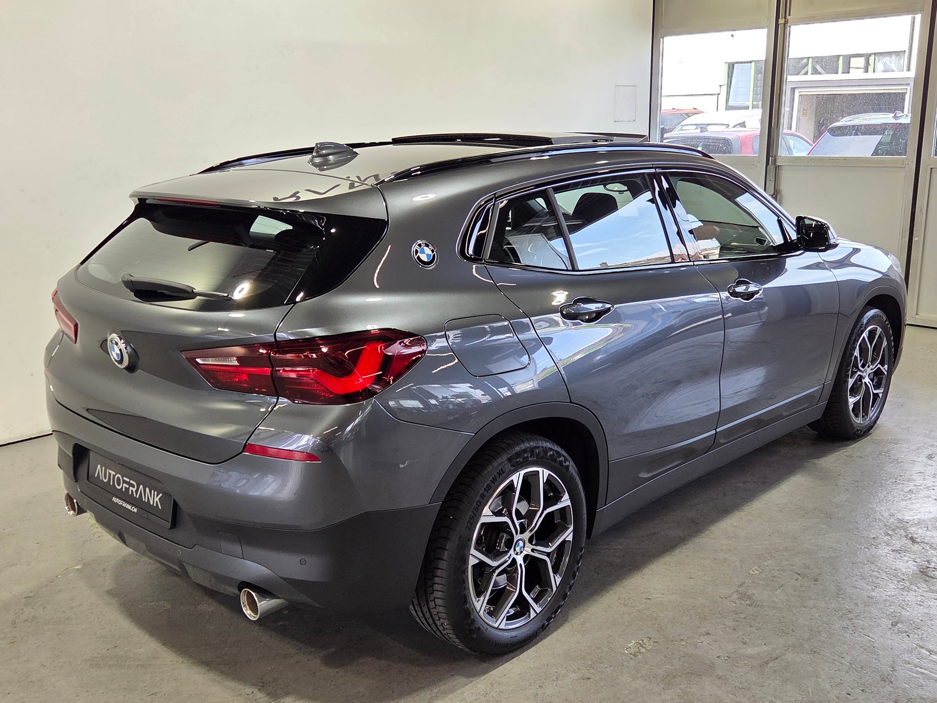 BMW X2 20i xDrive SAG-image-23