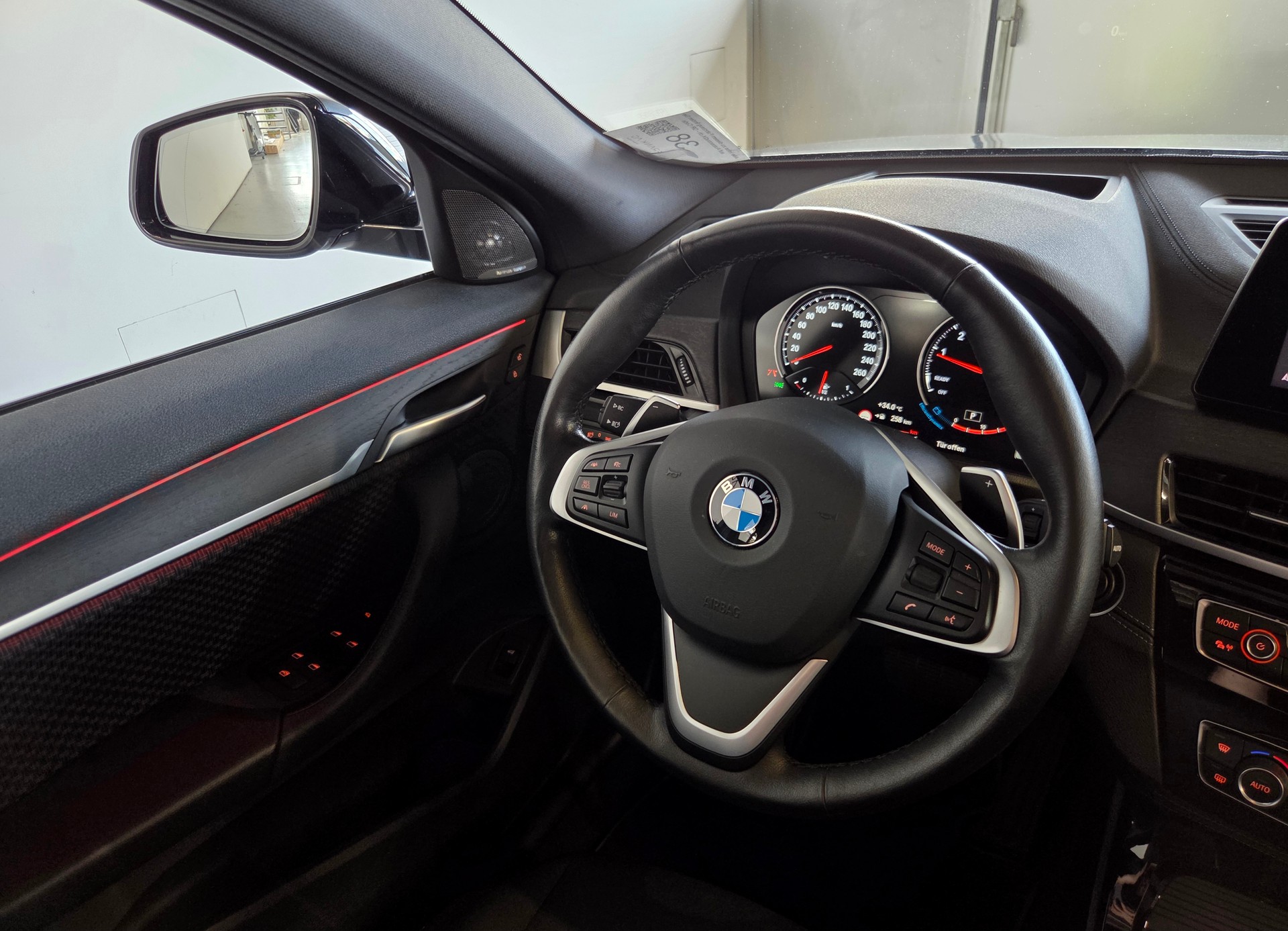BMW X2 20i xDrive SAG-image-18