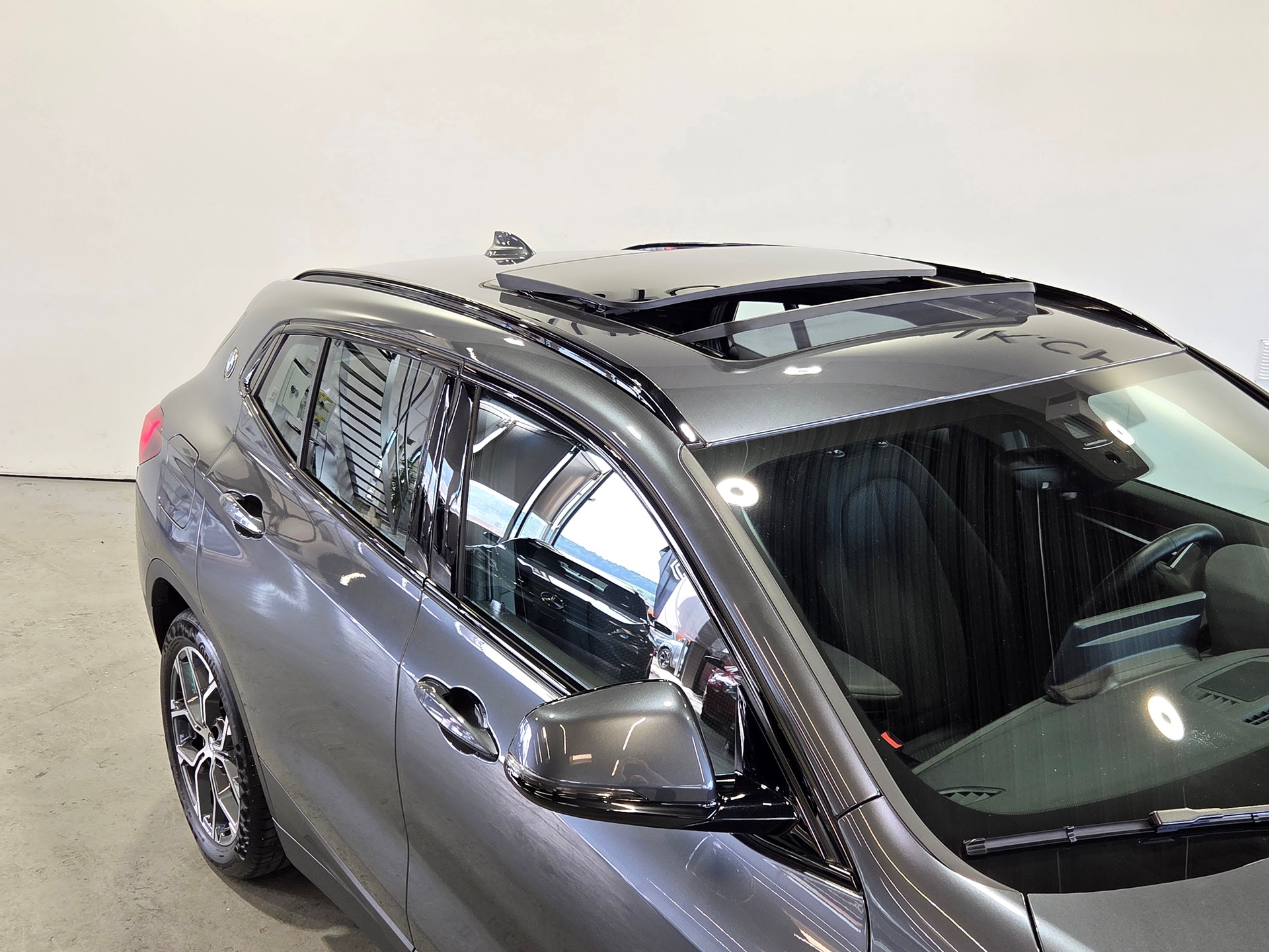 BMW X2 20i xDrive SAG-image-10