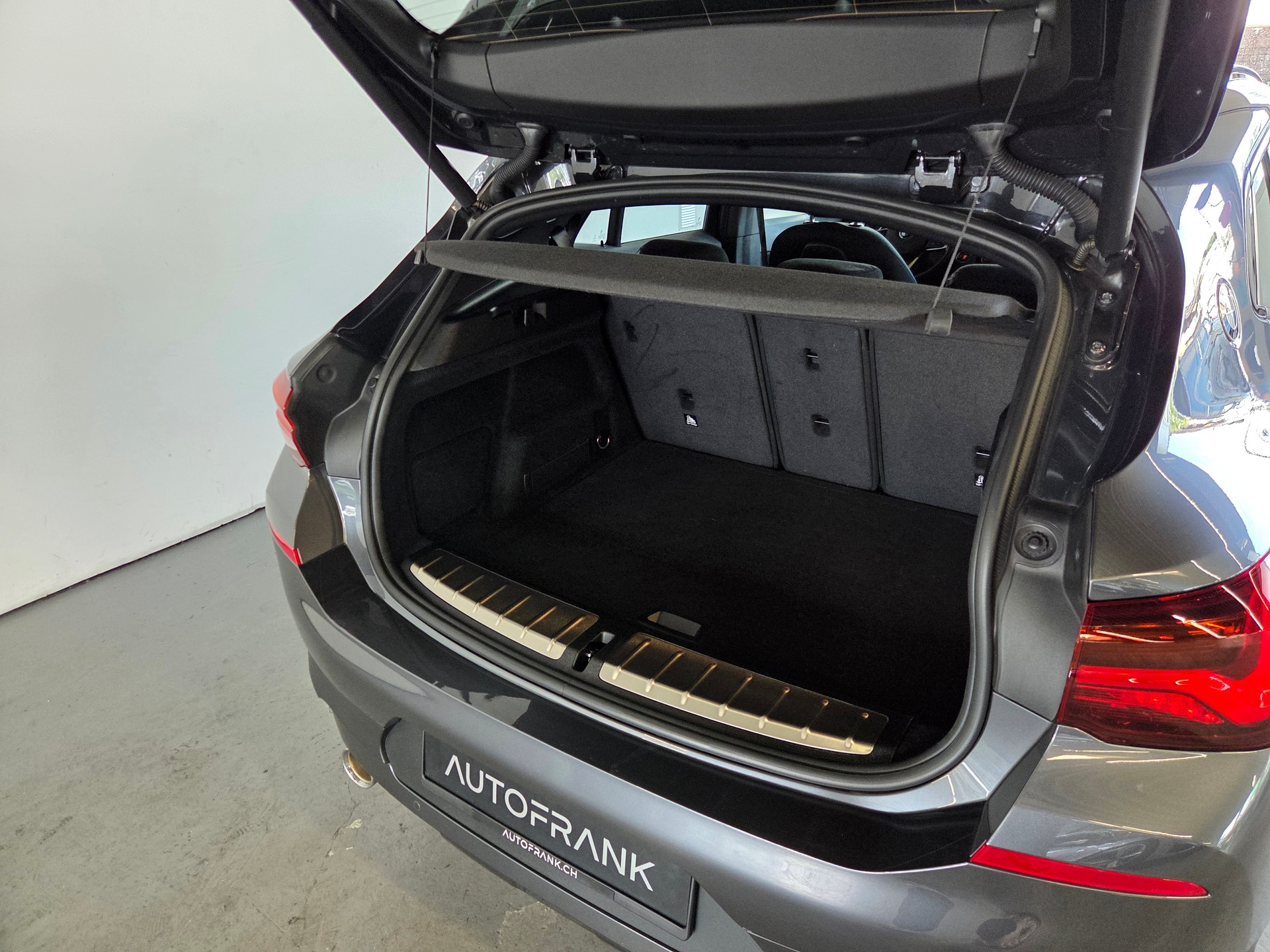 BMW X2 20i xDrive SAG-image-27