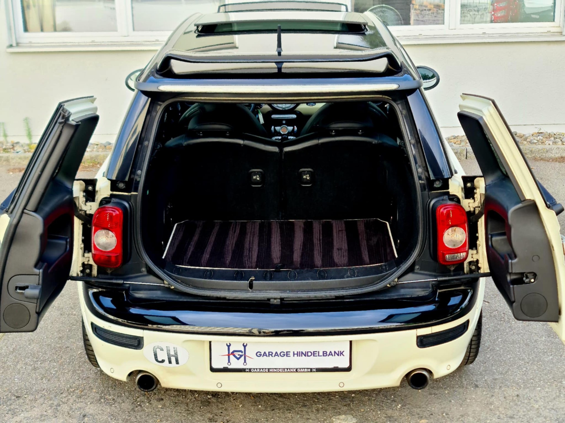 MINI Clubman Cooper S Steptronic-image-9