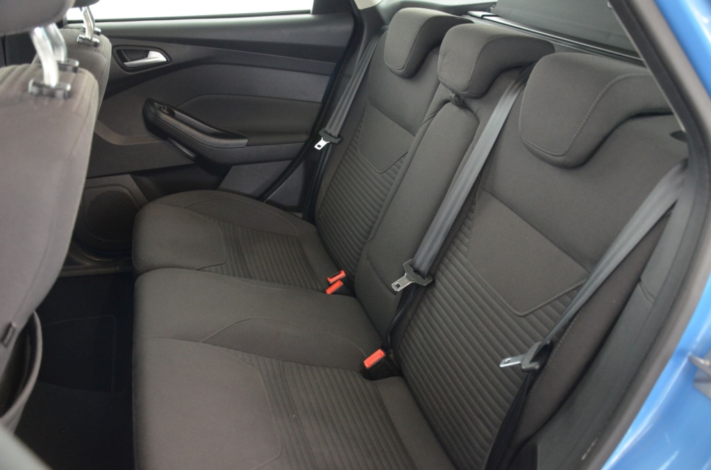 FORD Focus 1.5 TDCi ECO Titanium-image-13