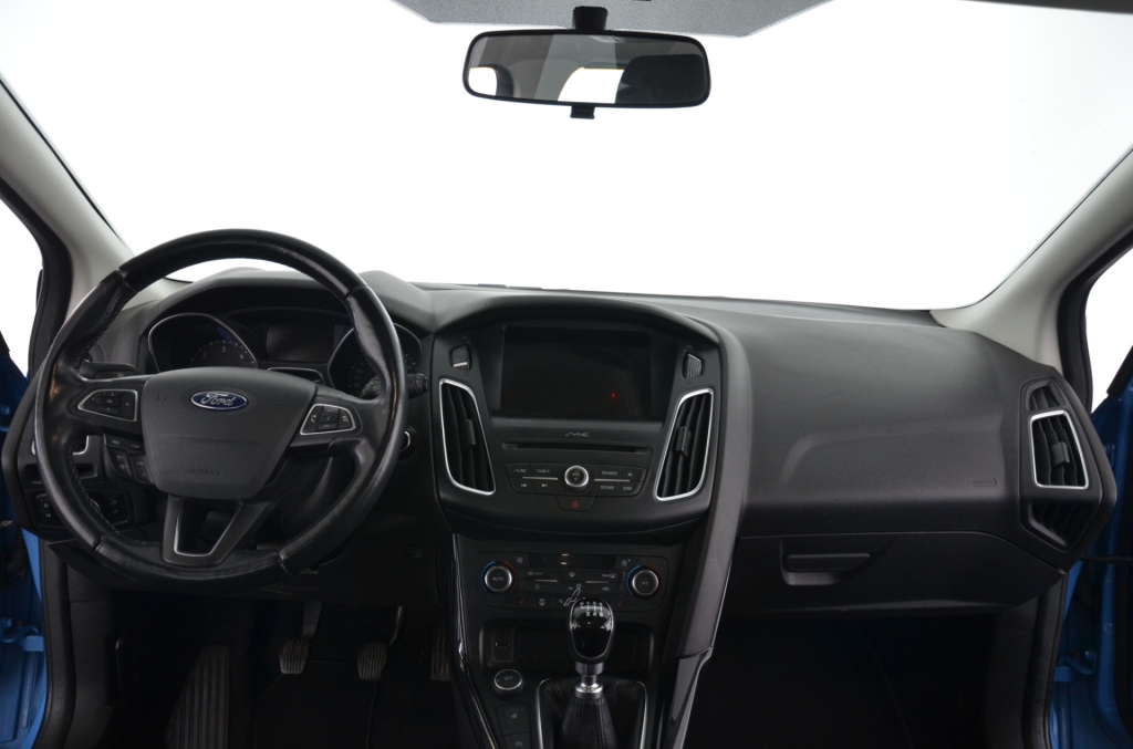 FORD Focus 1.5 TDCi ECO Titanium-image-11
