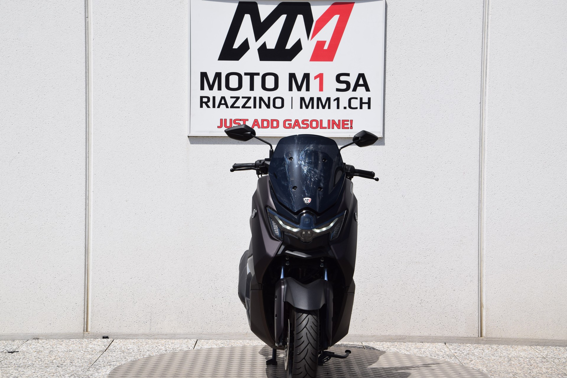 YAMAHA N-Max GPD 125-showroom-element-2