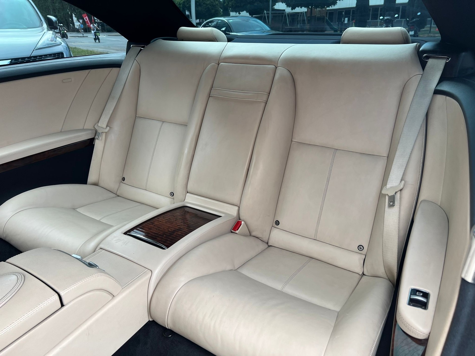 MERCEDES-BENZ CL 500 4Matic 7G-Tronic-image-9