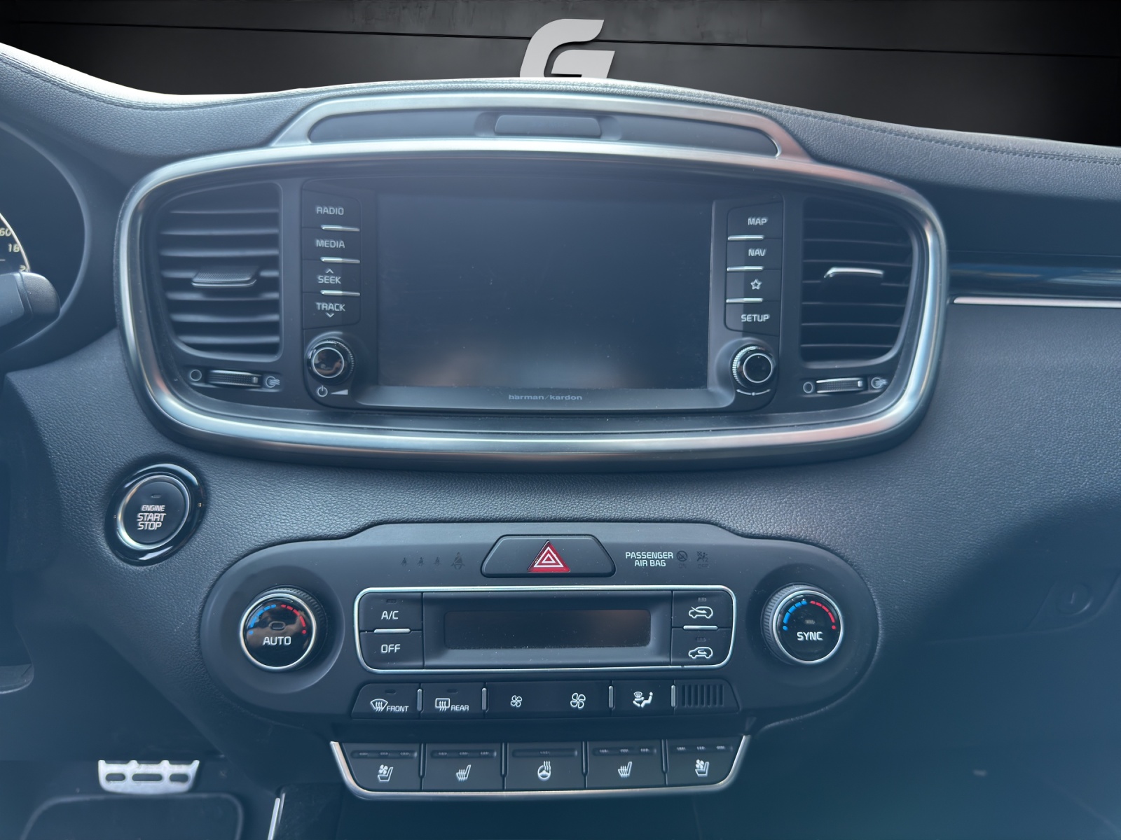 KIA Sorento-image-6