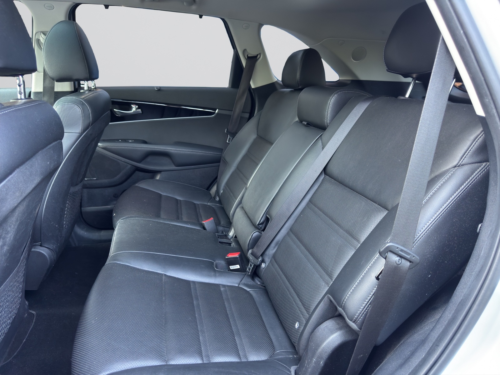KIA Sorento-image-7