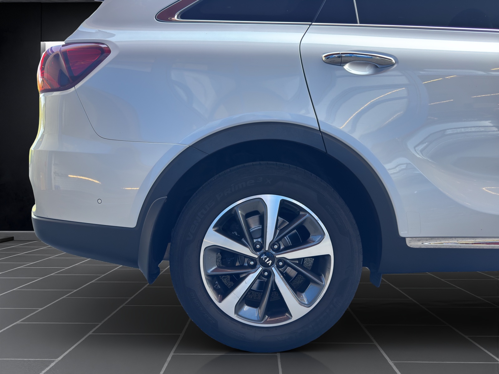 KIA Sorento-image-9