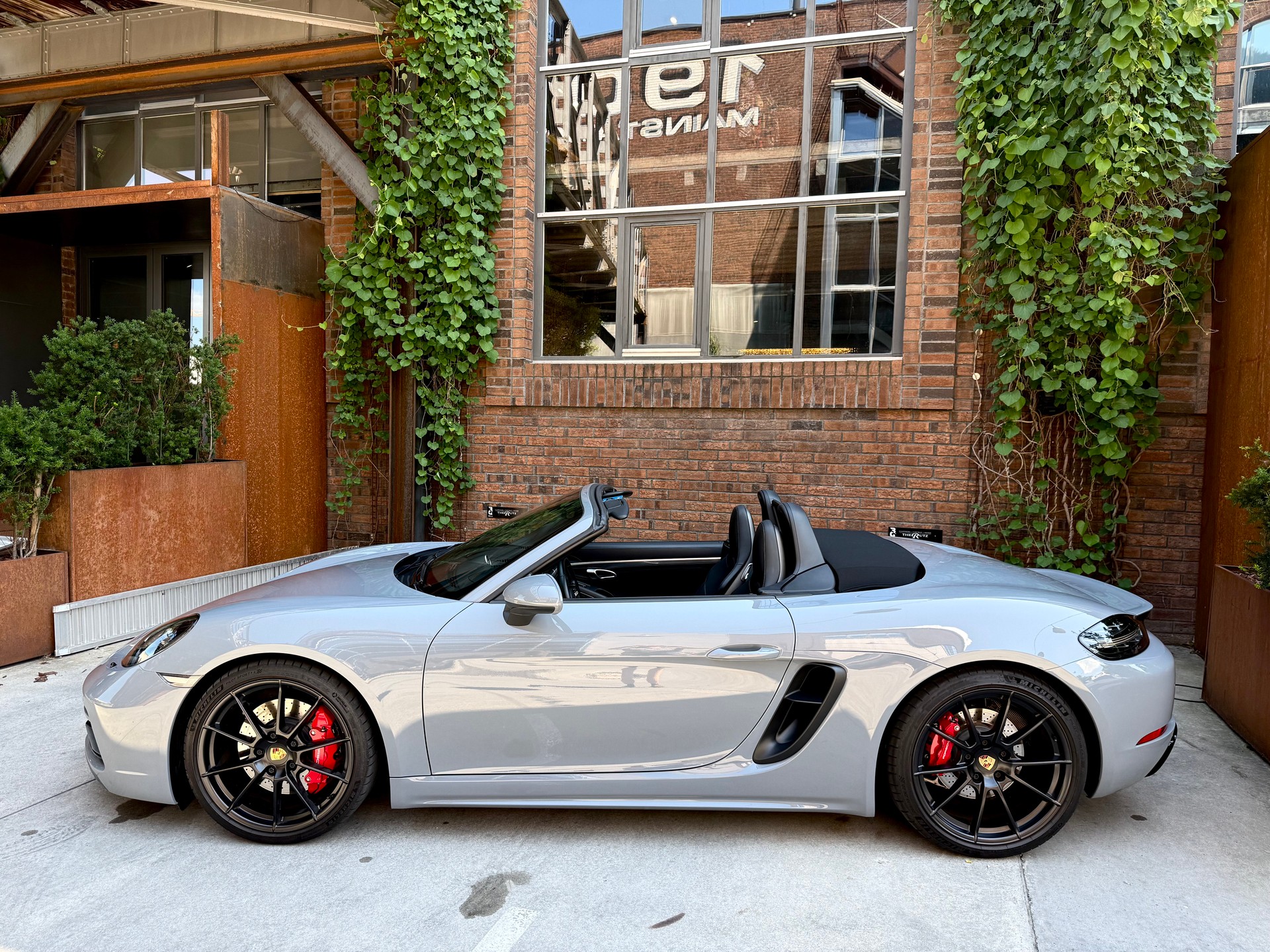 PORSCHE 4.0 GTS PDK-image-1