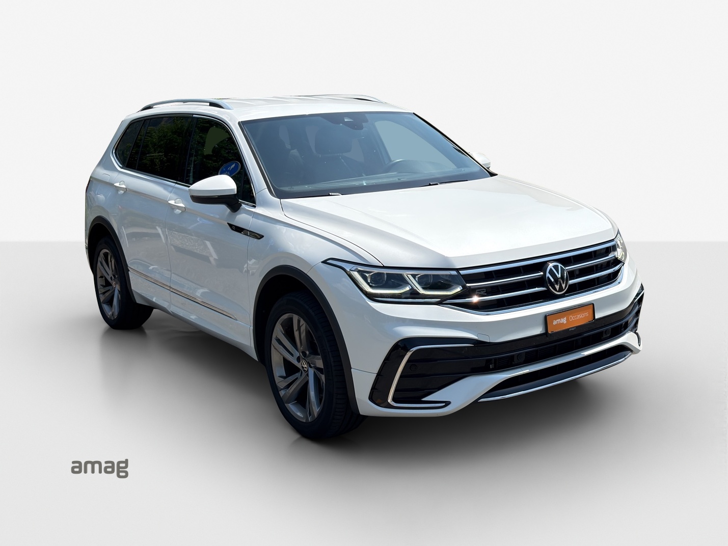 VW Tiguan Allspace 2.0 TDI SCR R-Line 4Motion DSG-image-5