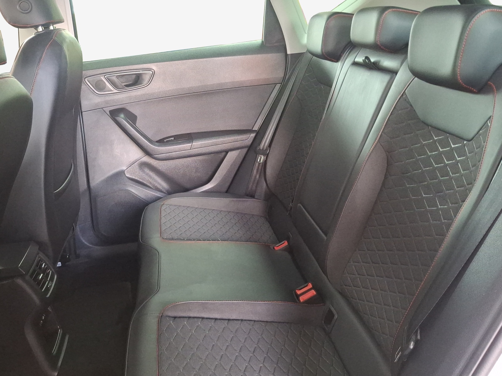 SEAT Ateca 1.5 TSI EVO DSG FR-image-11
