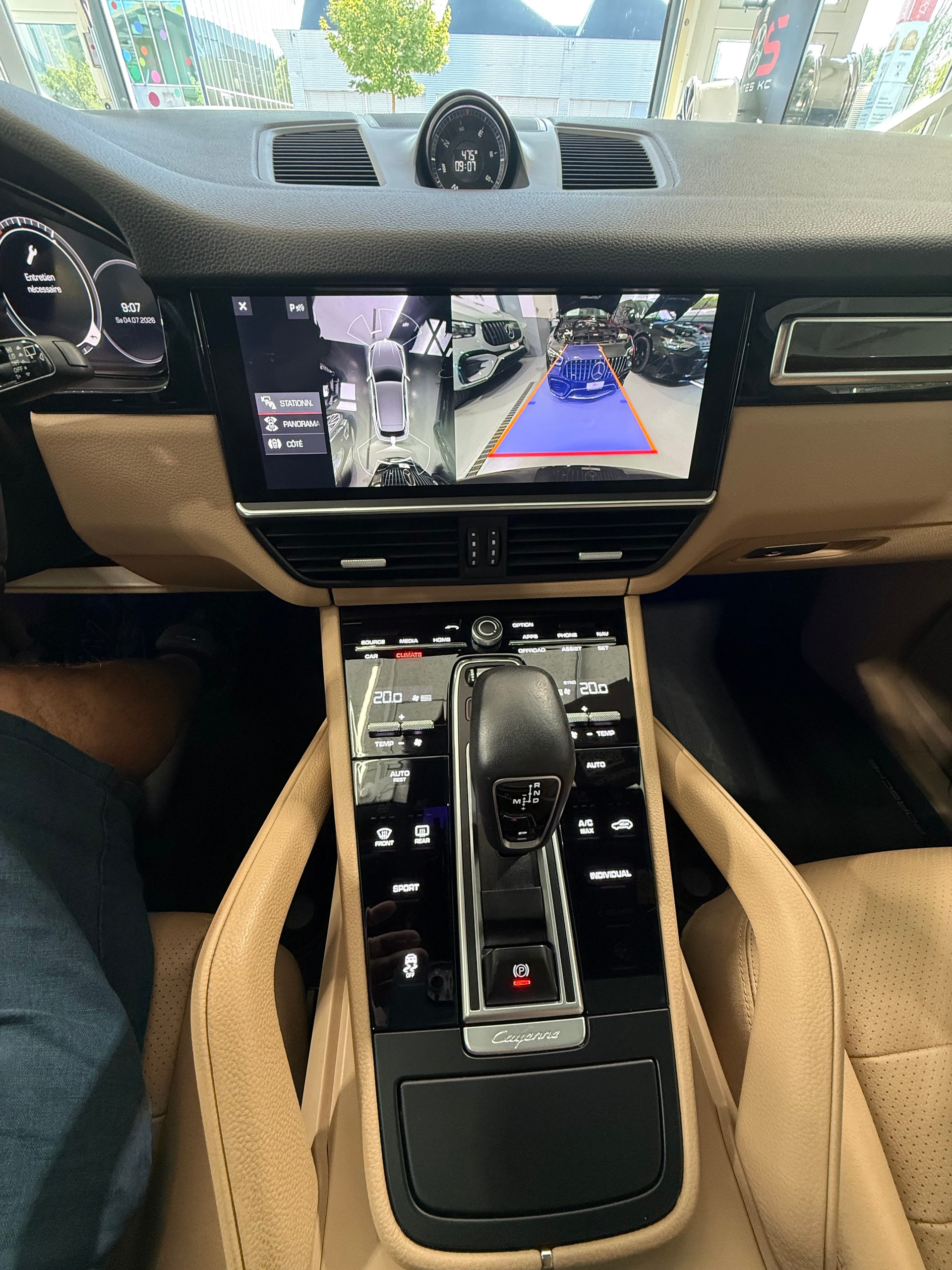 PORSCHE Cayenne-image-13