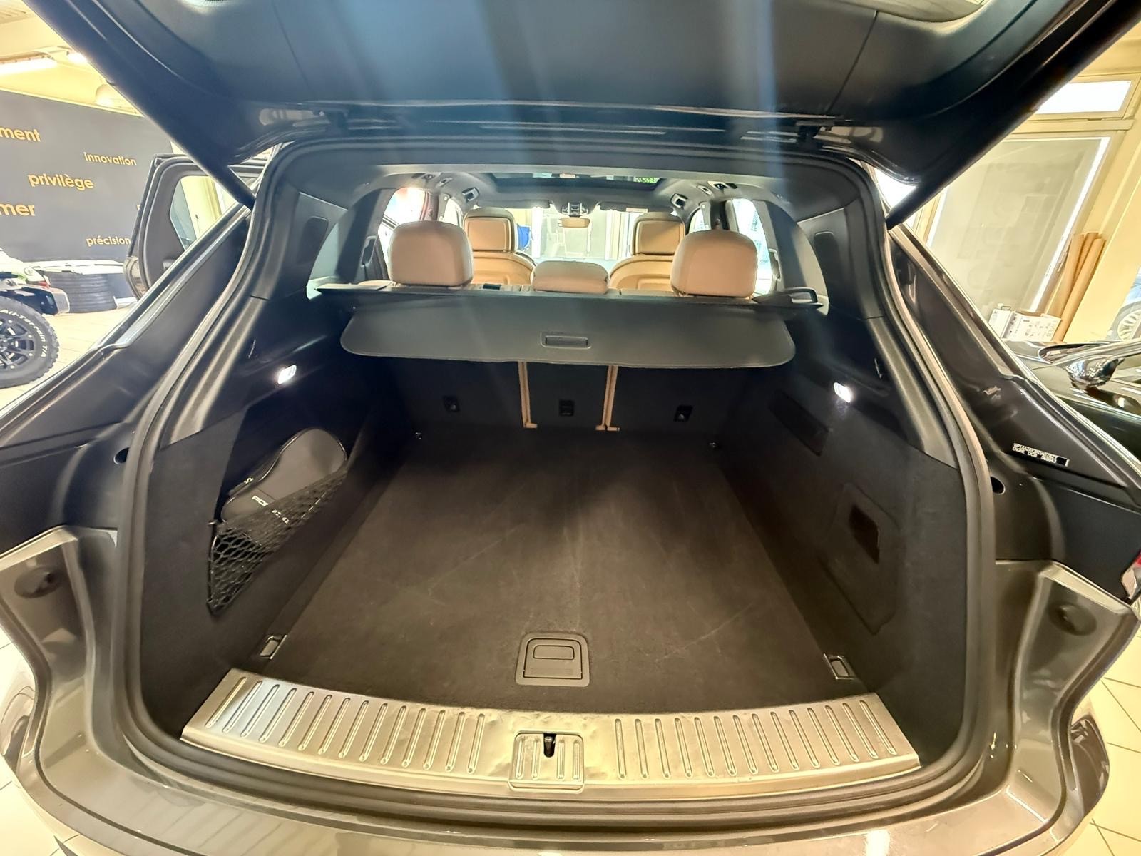PORSCHE Cayenne-image-8