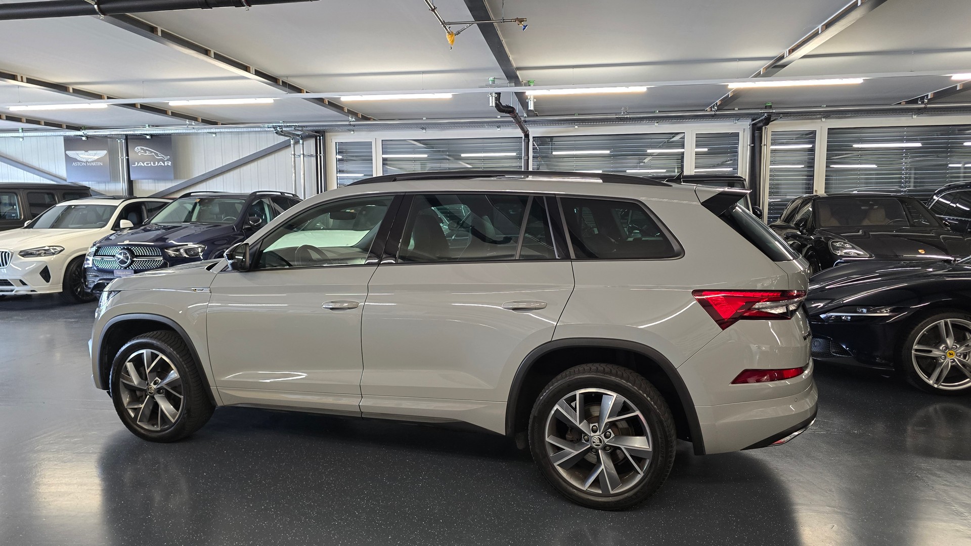 SKODA Kodiaq 2.0 TDI CR SportLine 4x4 DSG-image-8