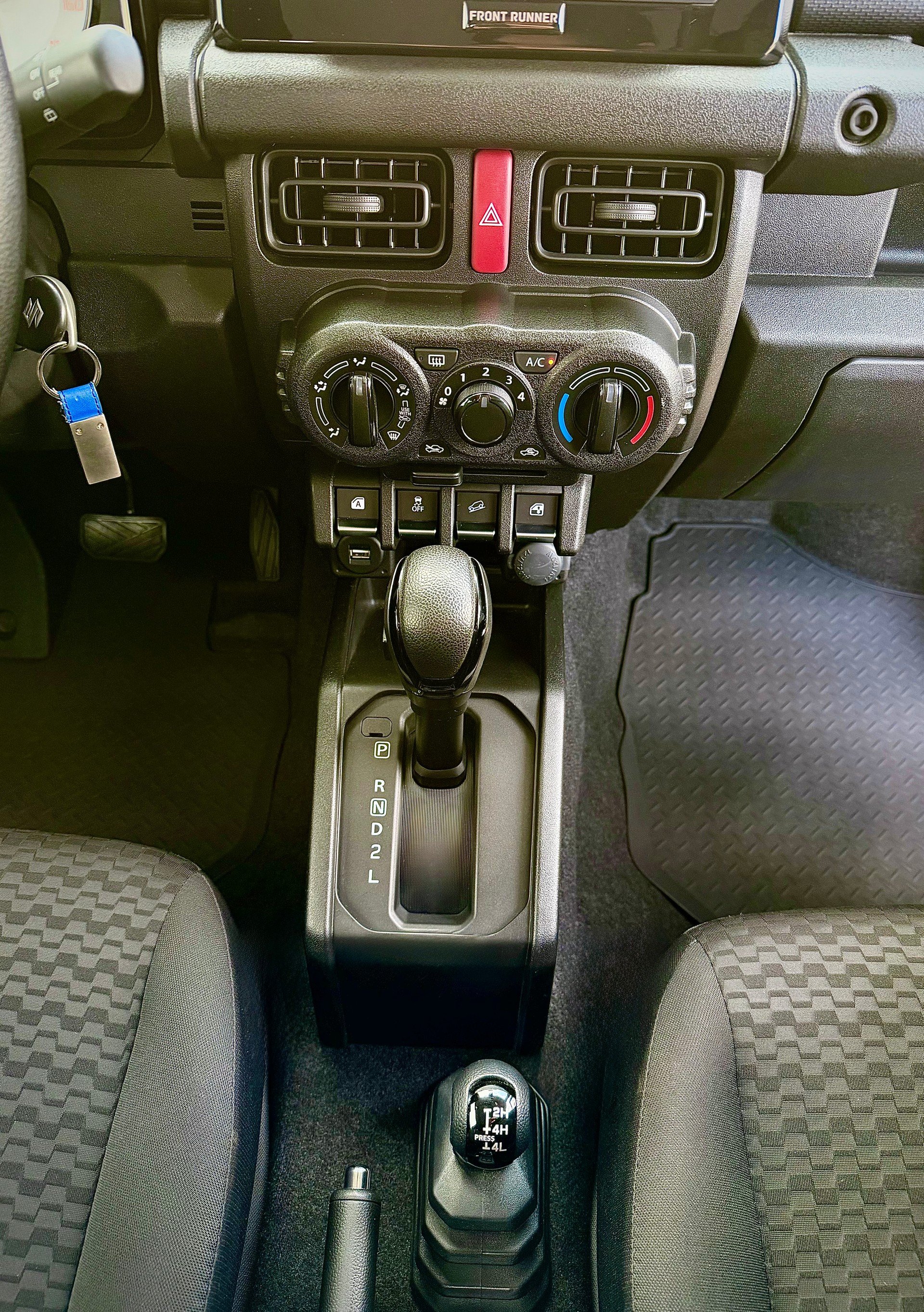 SUZUKI Jimny 1.5 Compact Top 4x4 Automat-image-14
