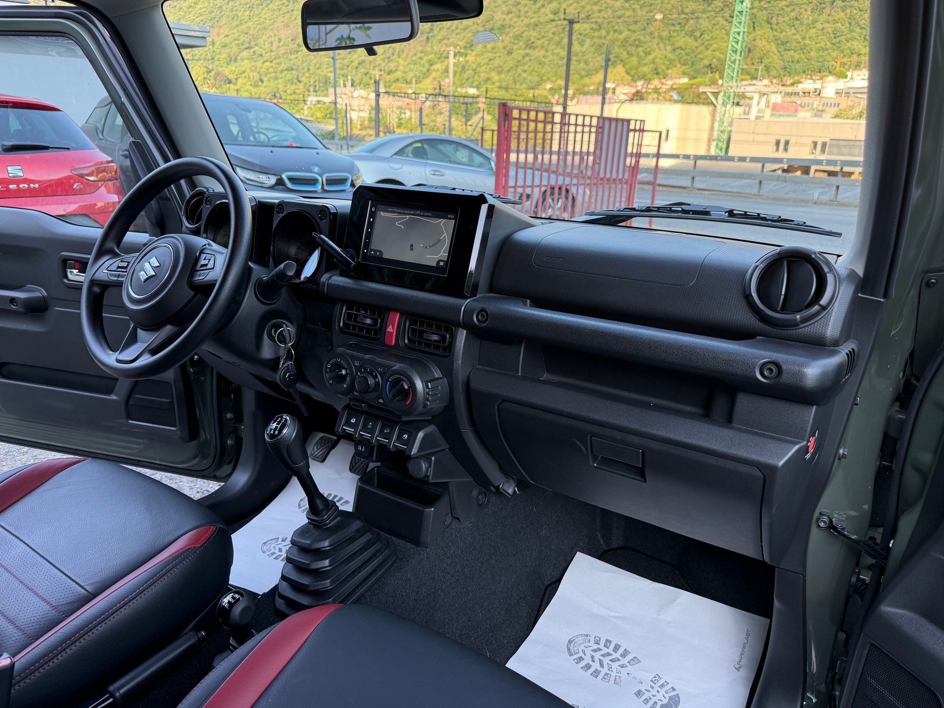 SUZUKI Jimny 1.5 Swiss Edition Compact+ 4x4-image-4