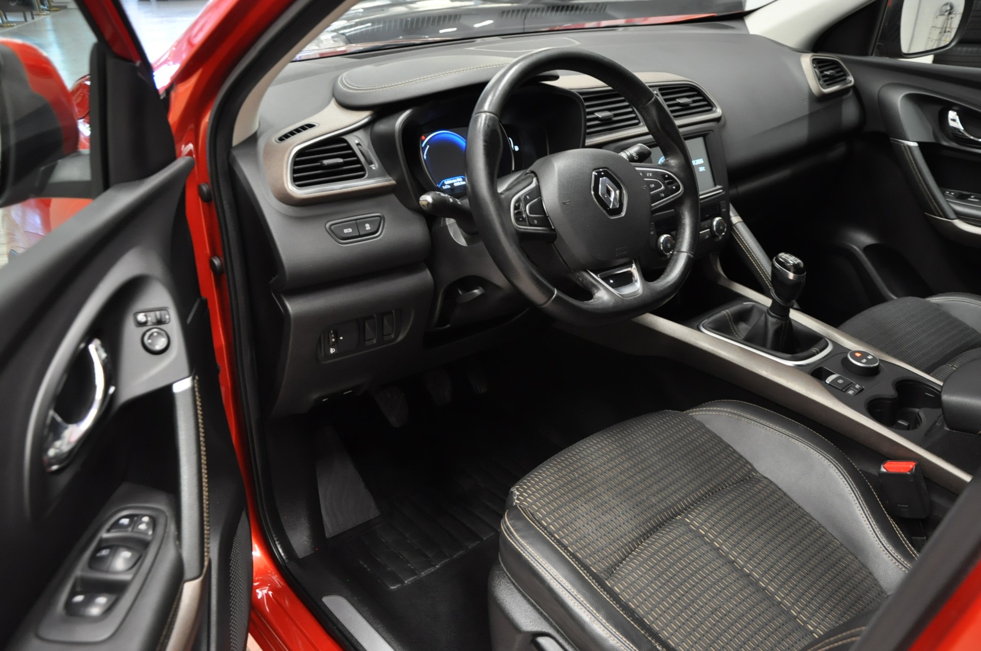 RENAULT Kadjar 1.2 16V Turbo Life-image-9